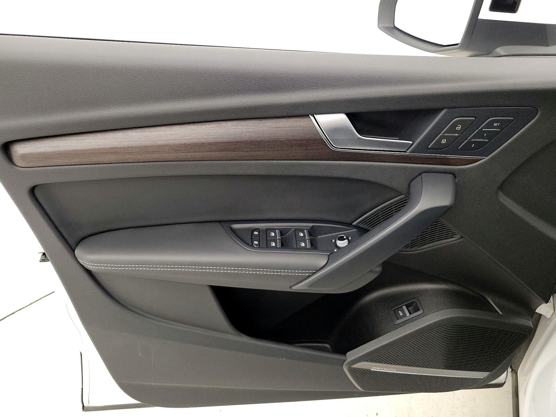 Thumbnail: 2024 Audi Q5 - 12