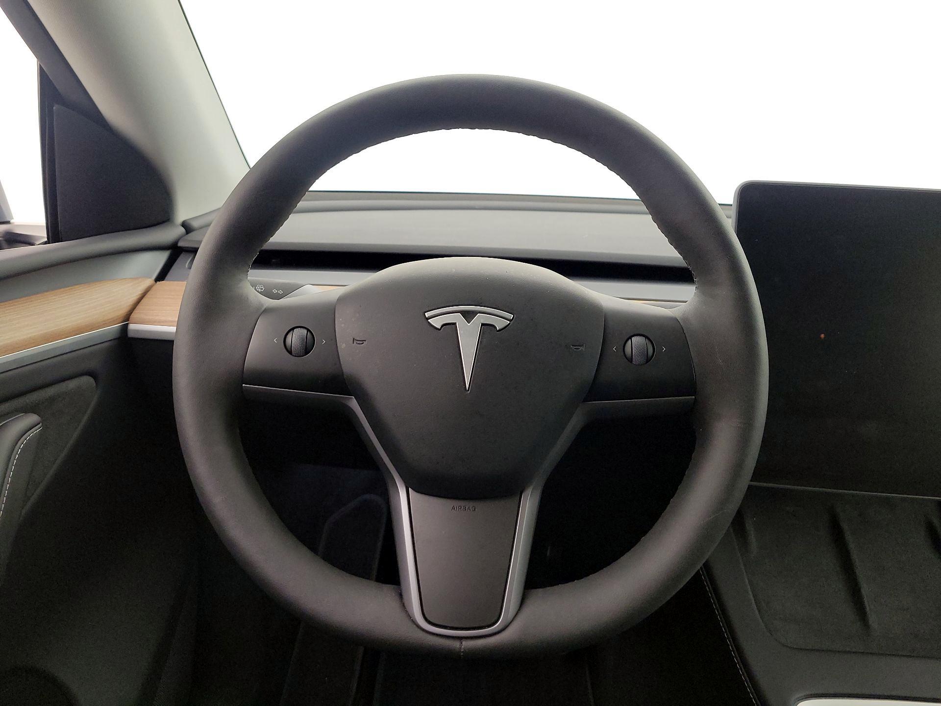 Thumbnail: 2024 Tesla Model Y - 10