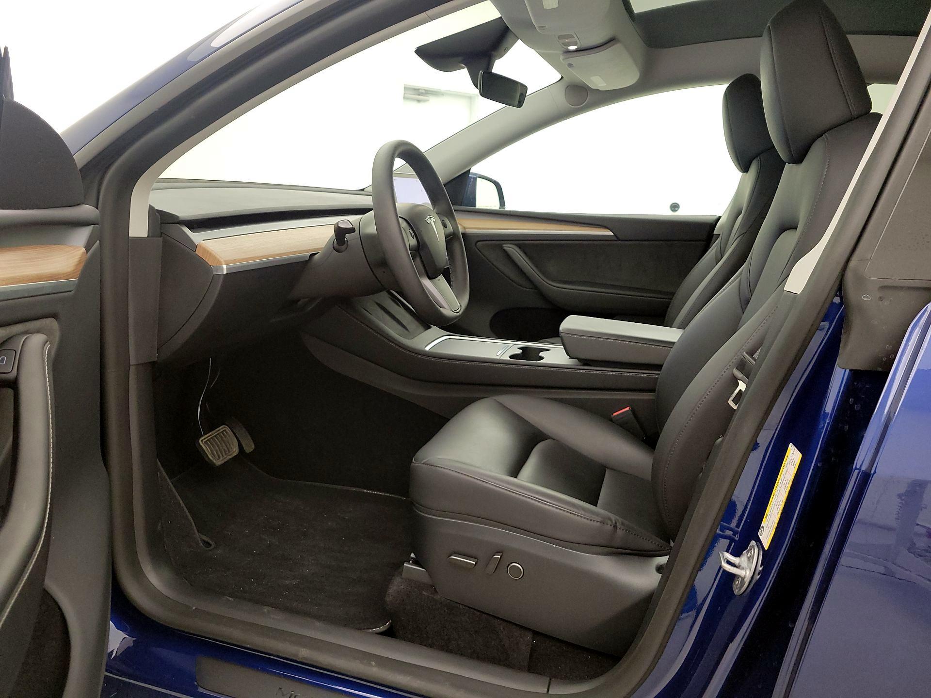 Thumbnail: 2024 Tesla Model Y - 11