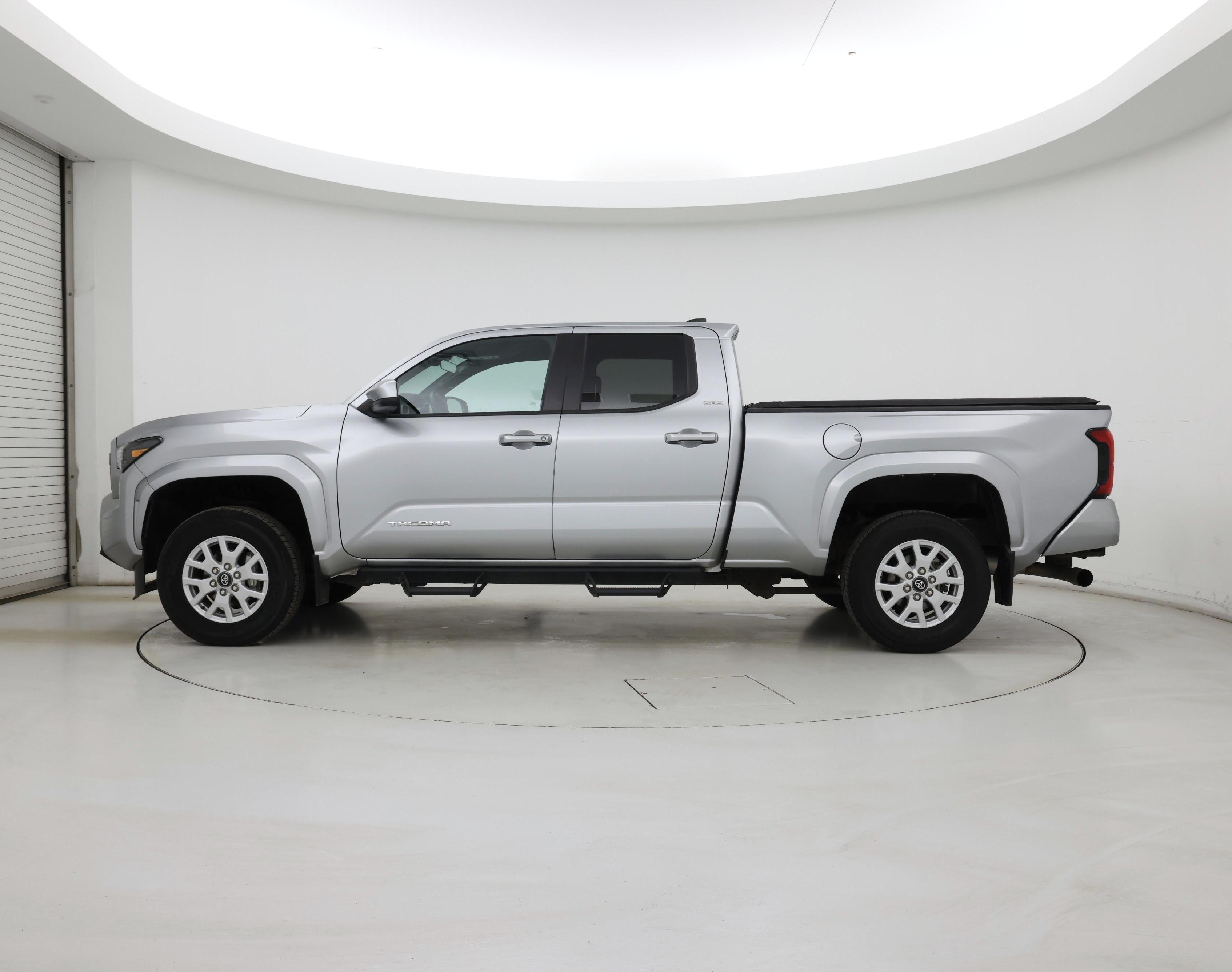 Thumbnail: 2024 Toyota Tacoma - 3