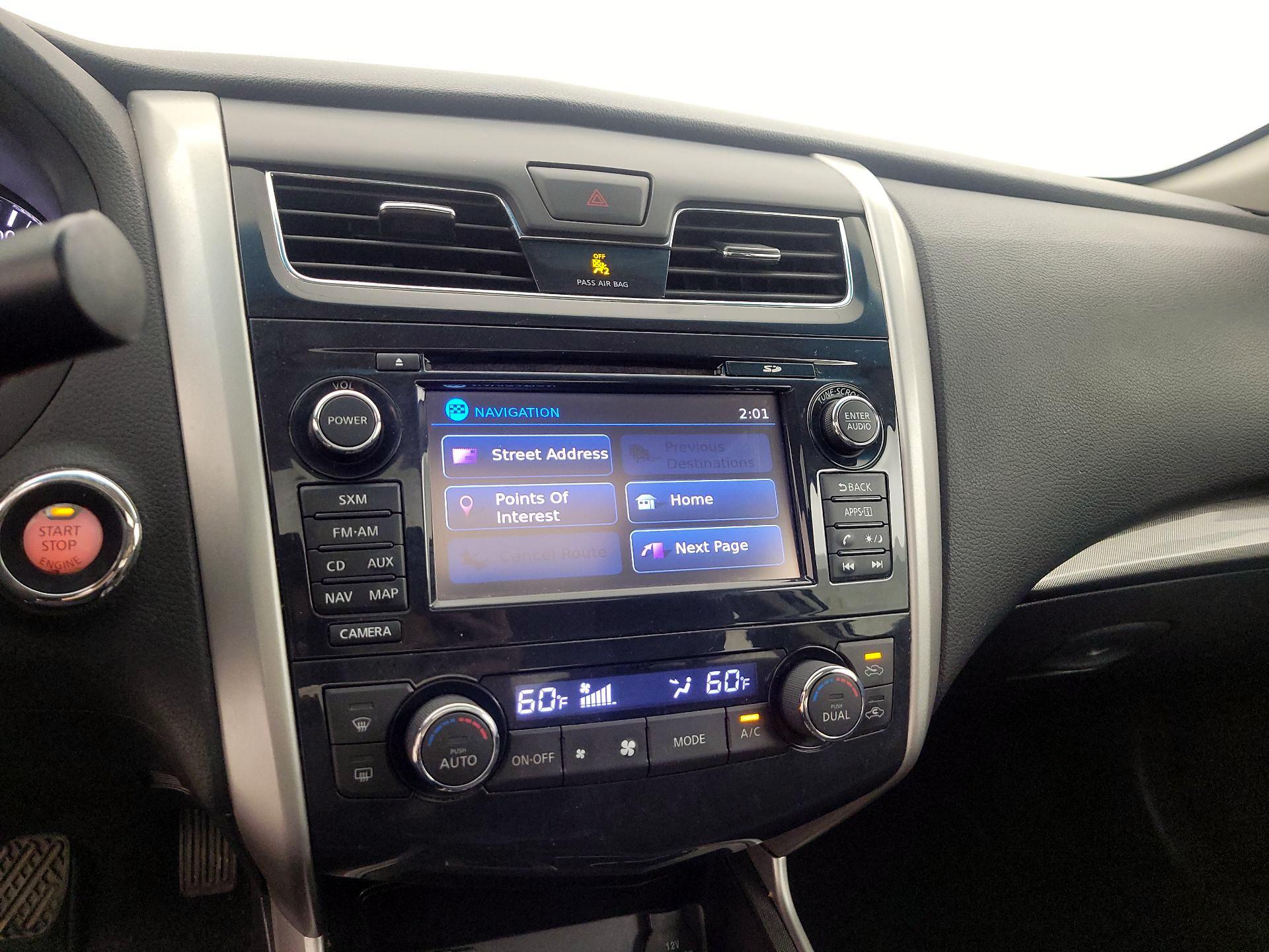 Thumbnail: 2015 Nissan Altima - 14