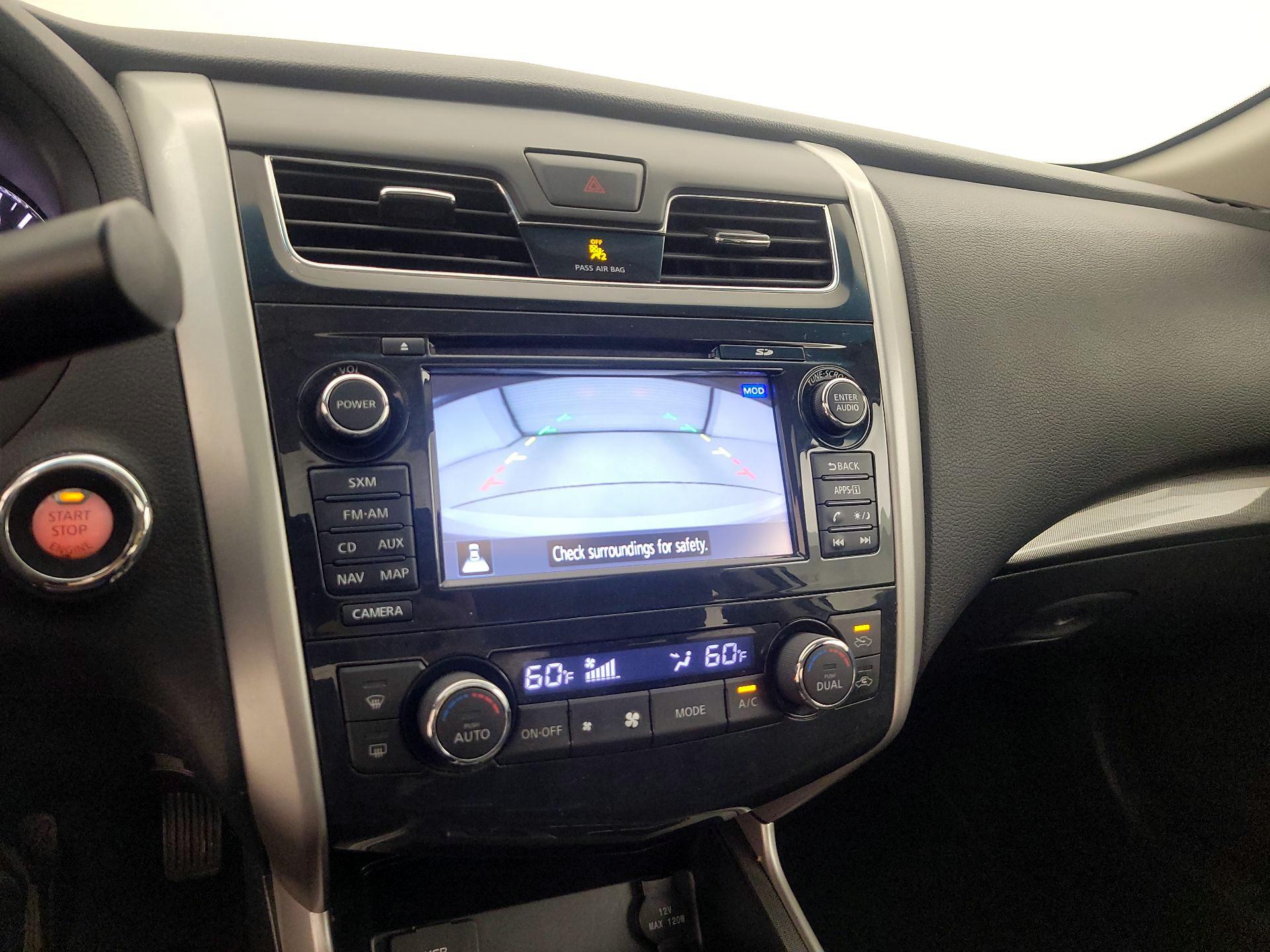 Thumbnail: 2015 Nissan Altima - 15