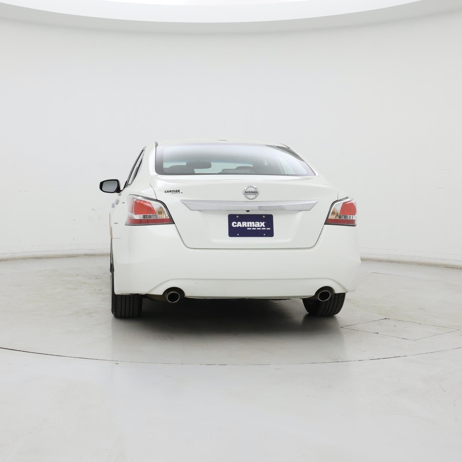 Thumbnail: 2015 Nissan Altima - 6