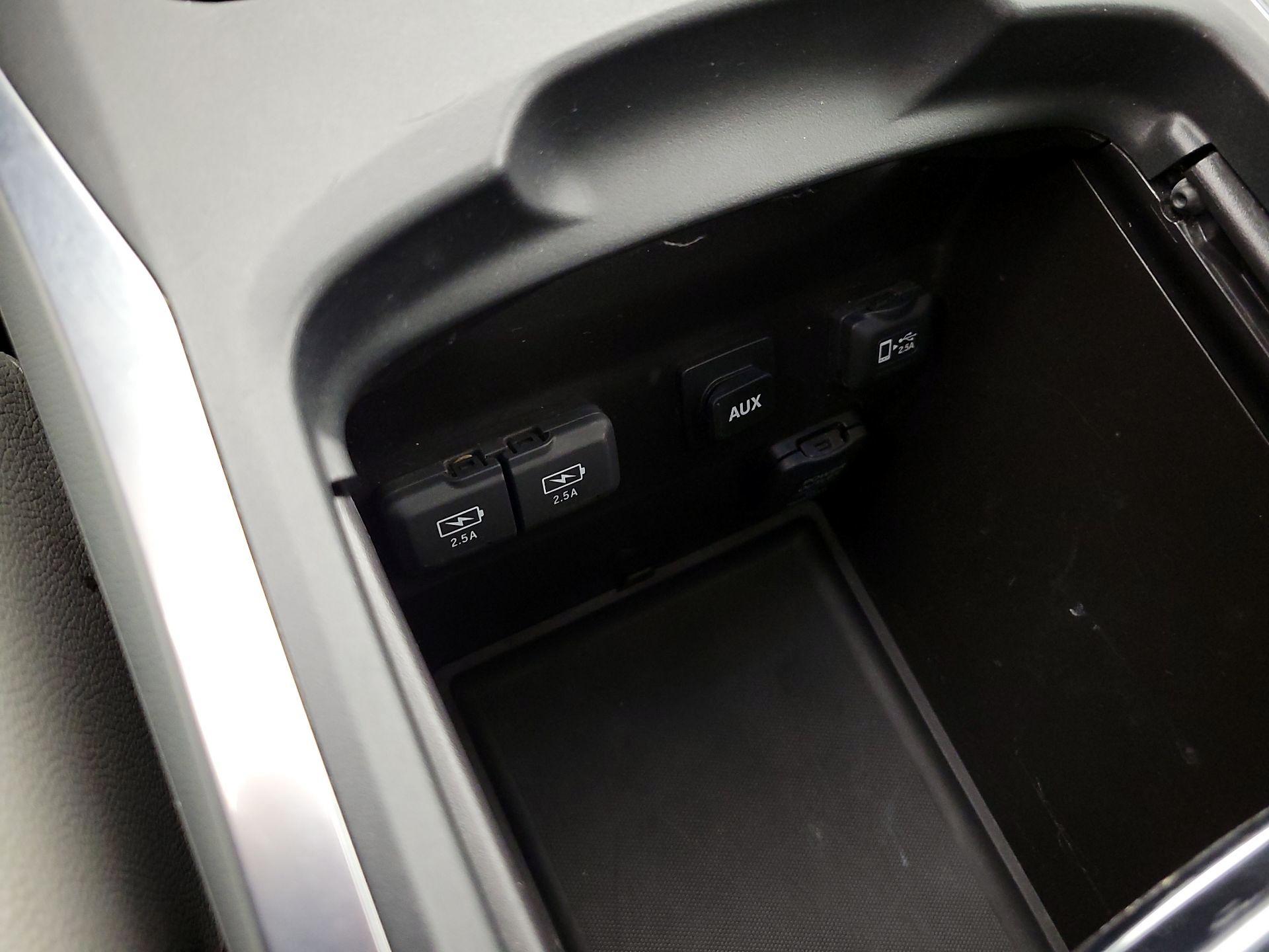 Thumbnail: 2020 Acura MDX - 19