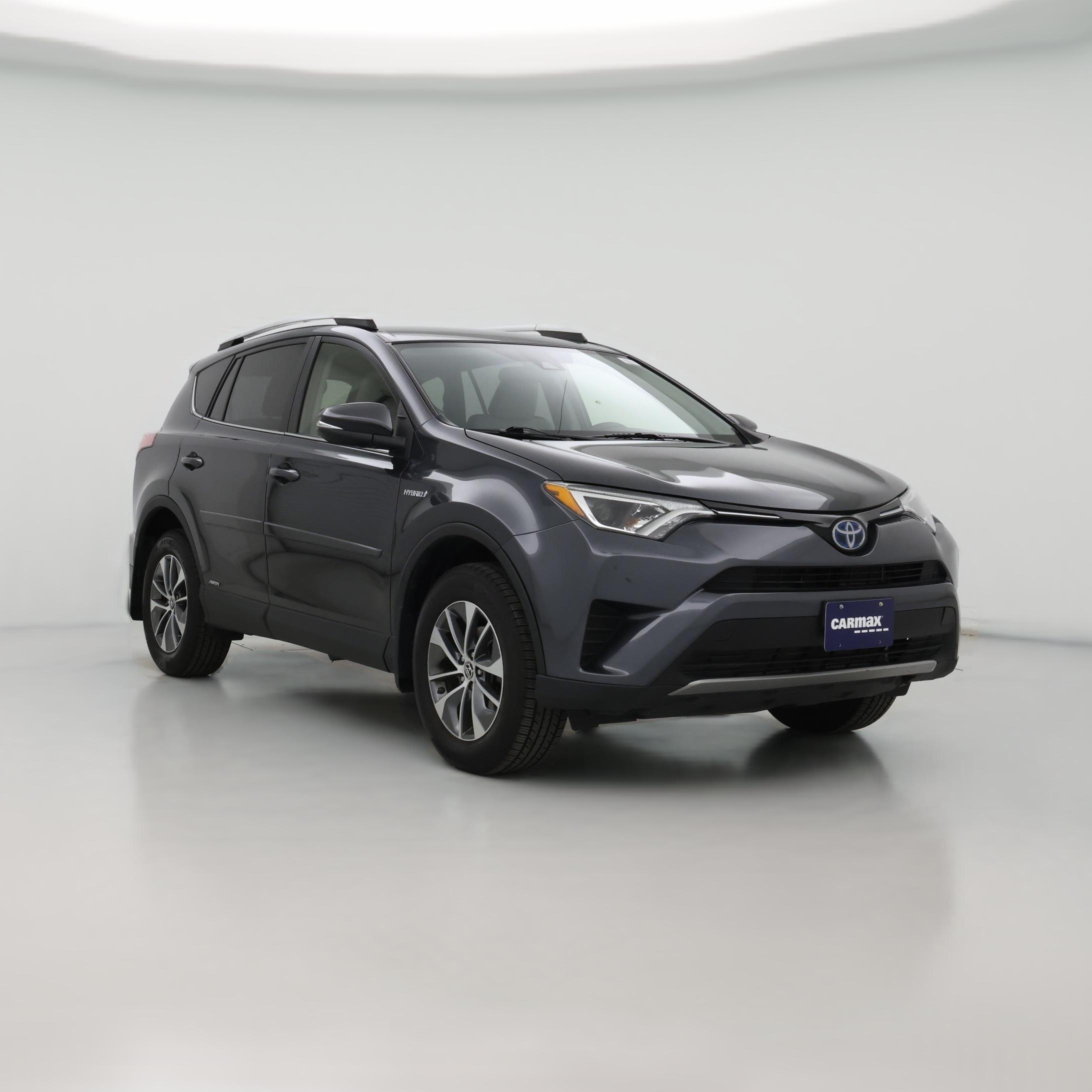 Thumbnail: 2018 Toyota RAV4 - 1