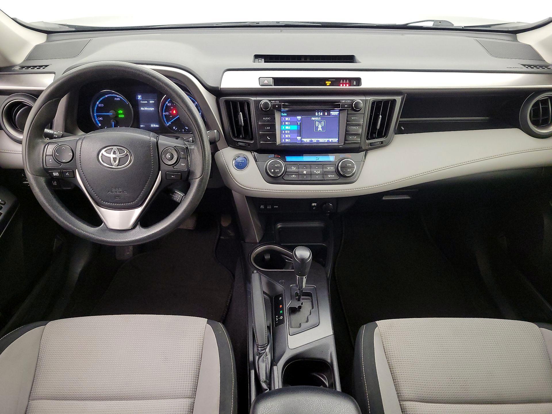 Thumbnail: 2018 Toyota RAV4 - 9