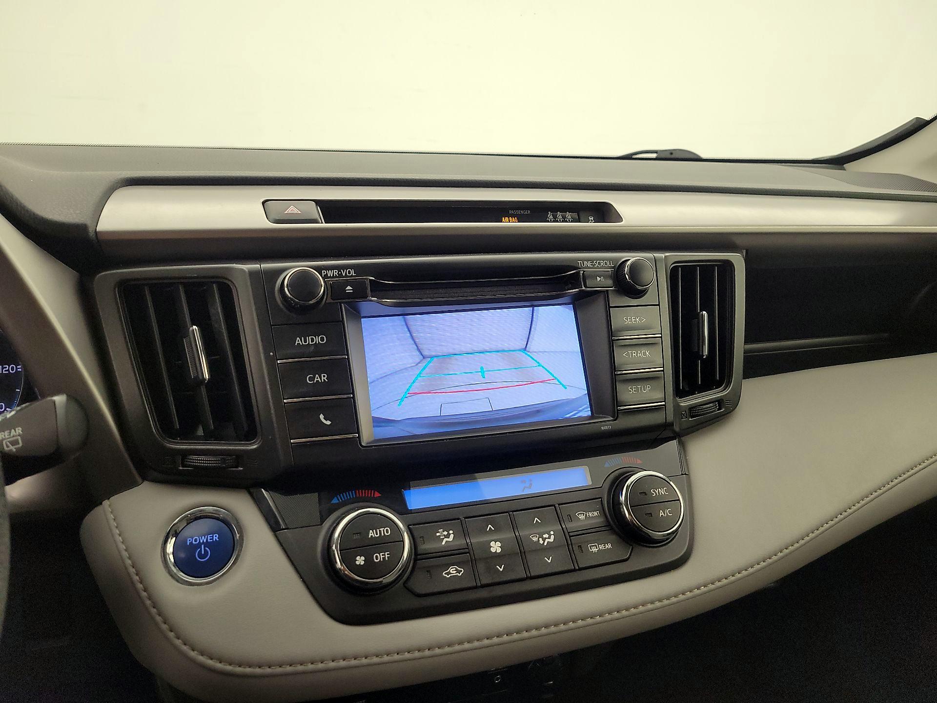 Thumbnail: 2018 Toyota RAV4 - 14