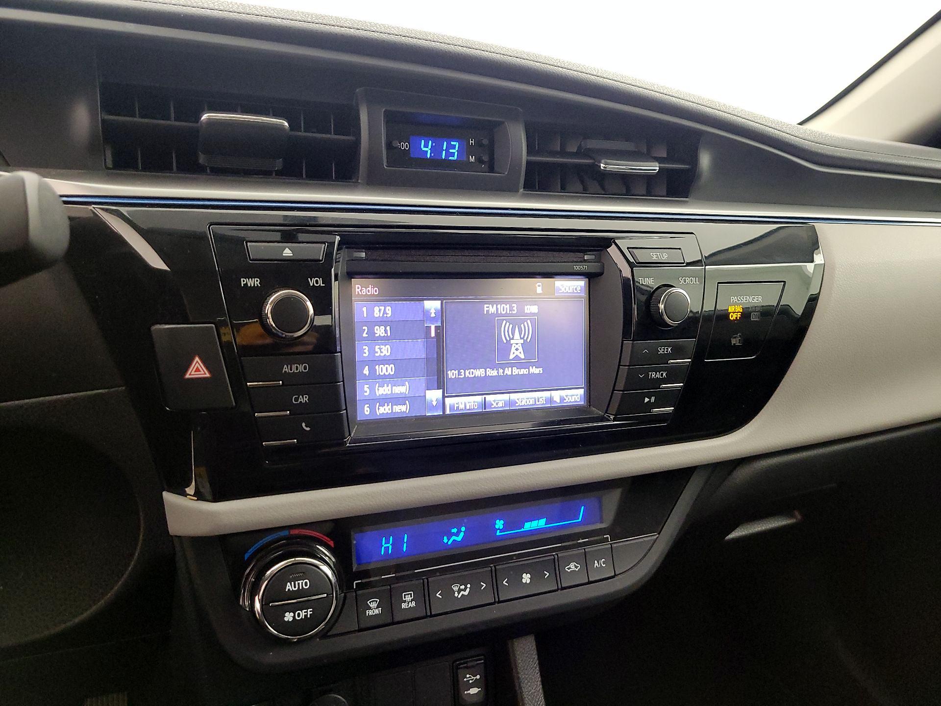 Thumbnail: 2014 Toyota Corolla - 15