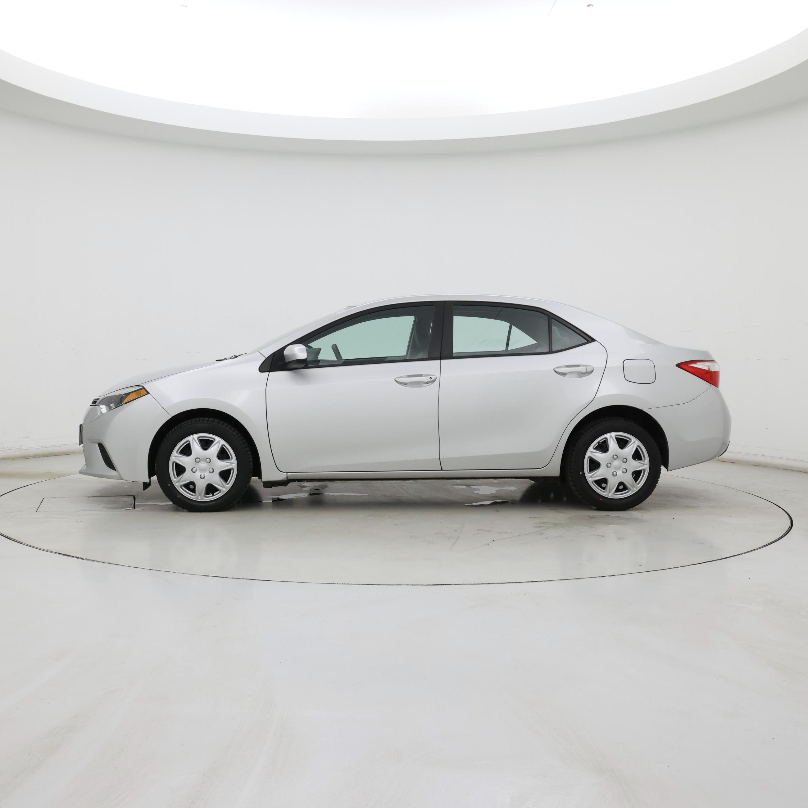 Thumbnail: 2014 Toyota Corolla - 3