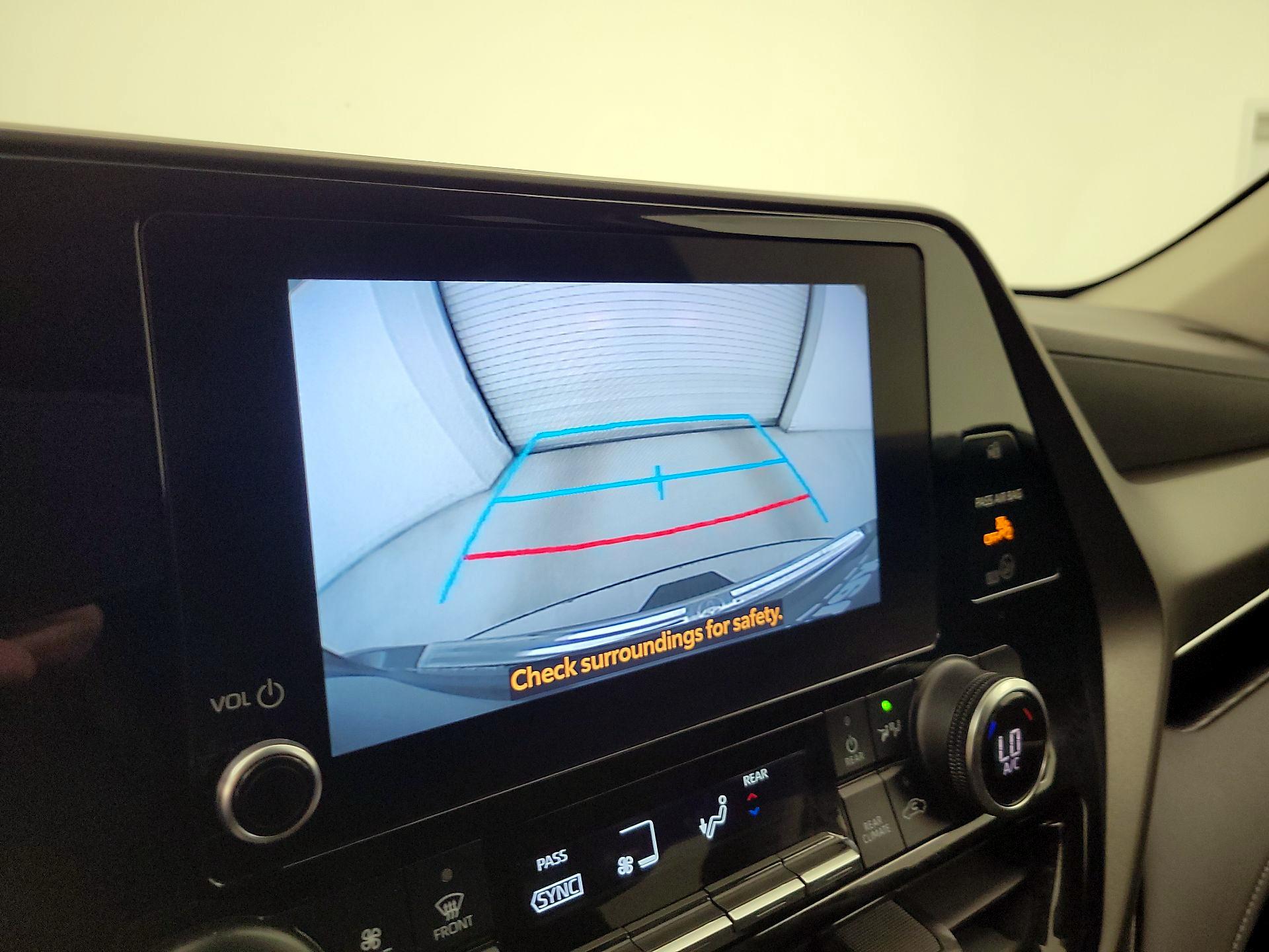 Thumbnail: 2023 Toyota Highlander - 14