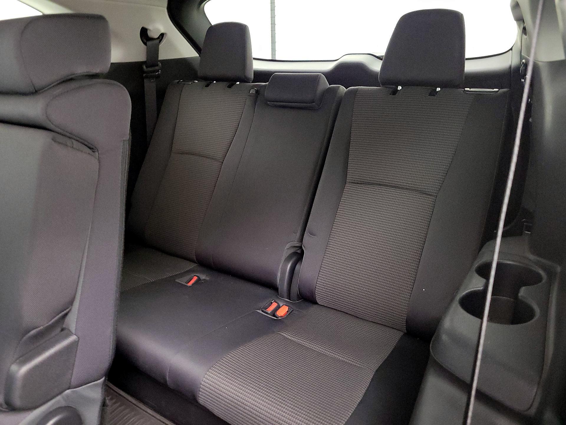 Thumbnail: 2023 Toyota Highlander - 20