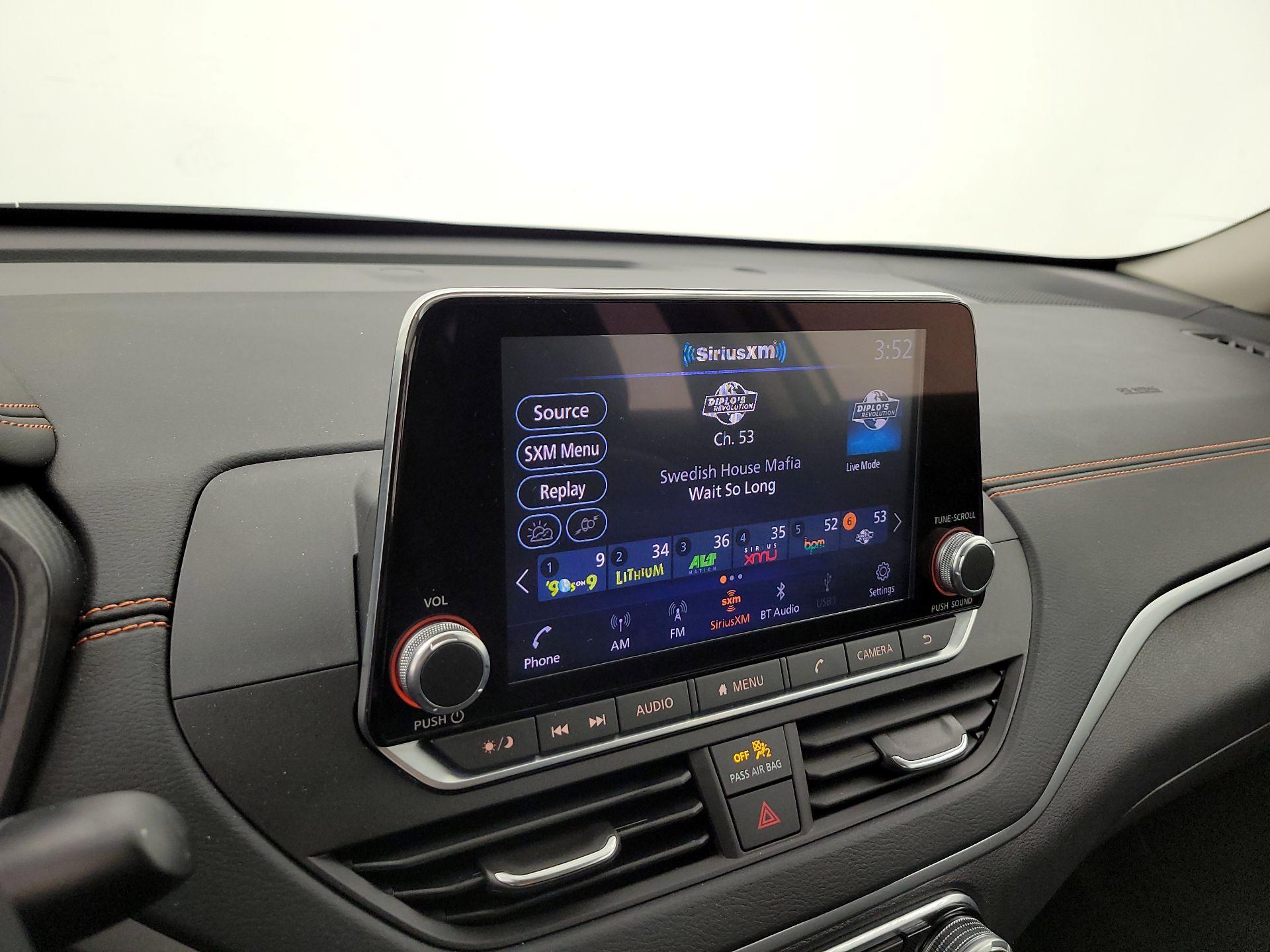 Thumbnail: 2022 Nissan Altima - 15