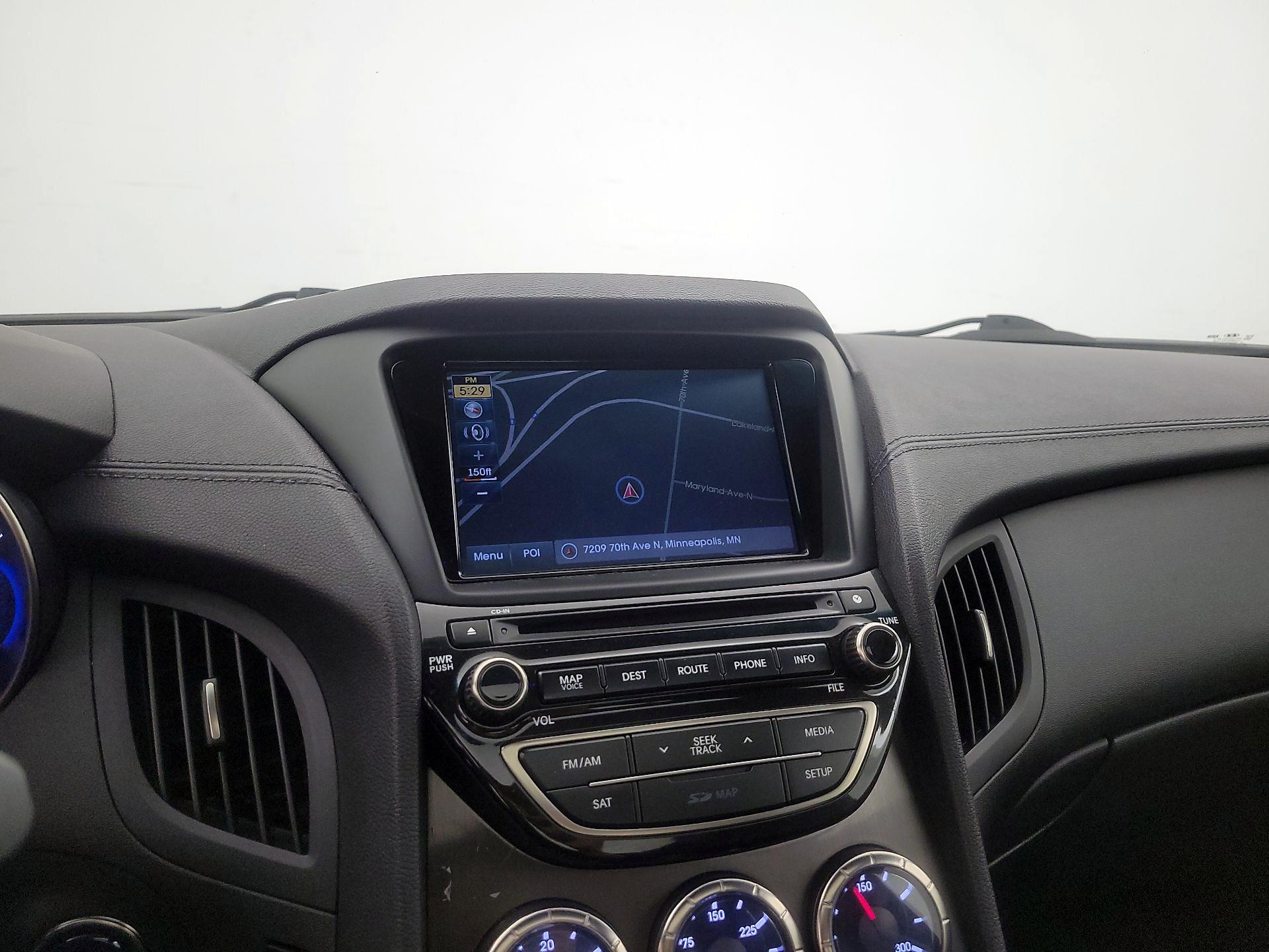 Thumbnail: 2015 Hyundai Genesis - 14