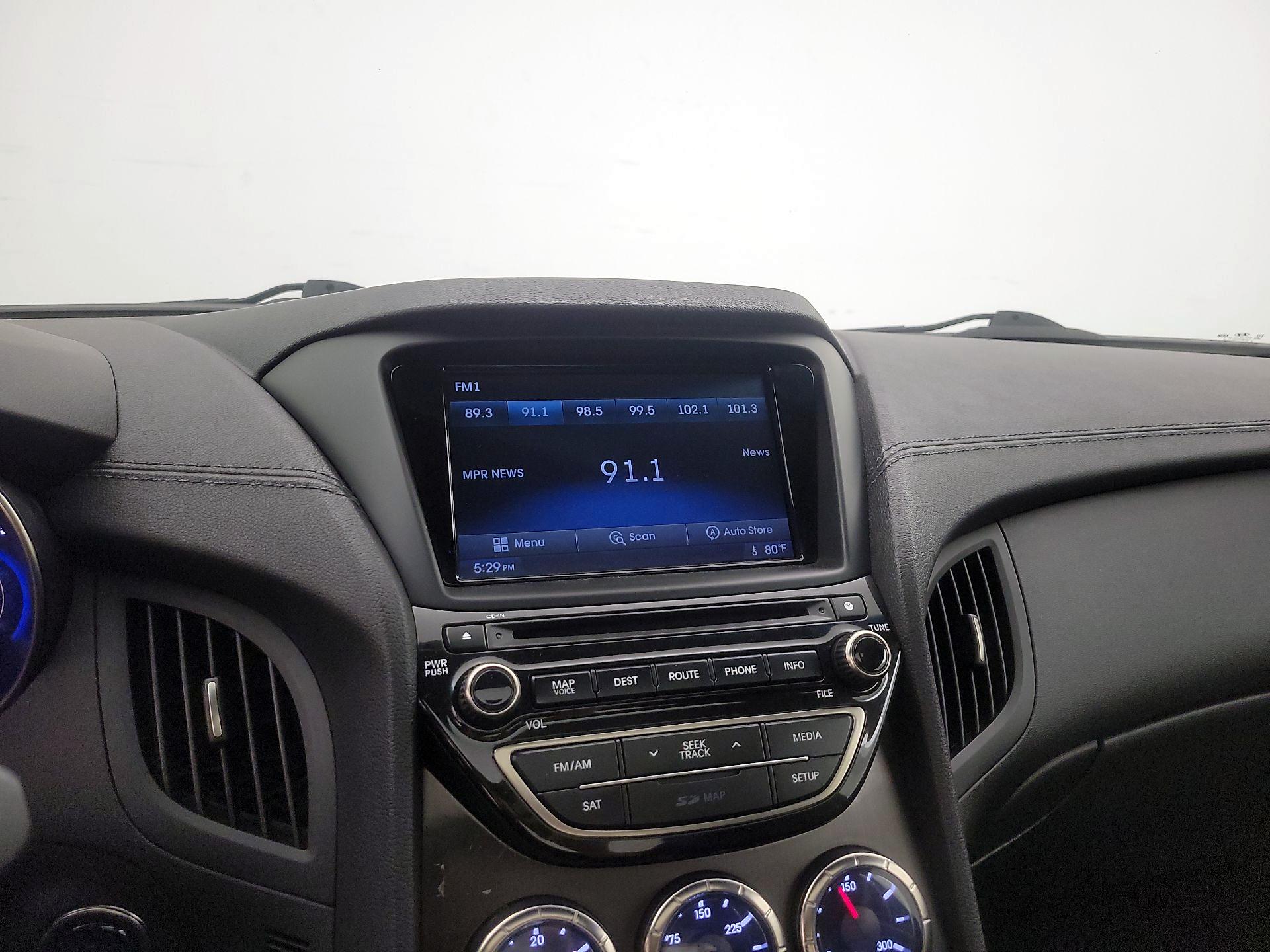 Thumbnail: 2015 Hyundai Genesis - 15