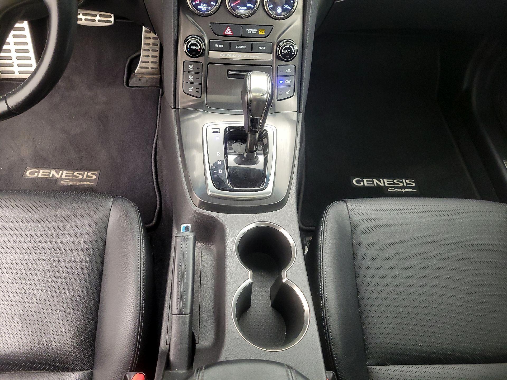 Thumbnail: 2015 Hyundai Genesis - 17