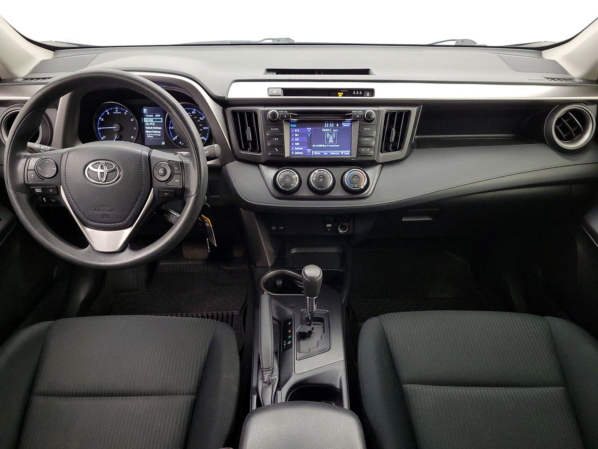 Thumbnail: 2018 Toyota RAV4 - 9