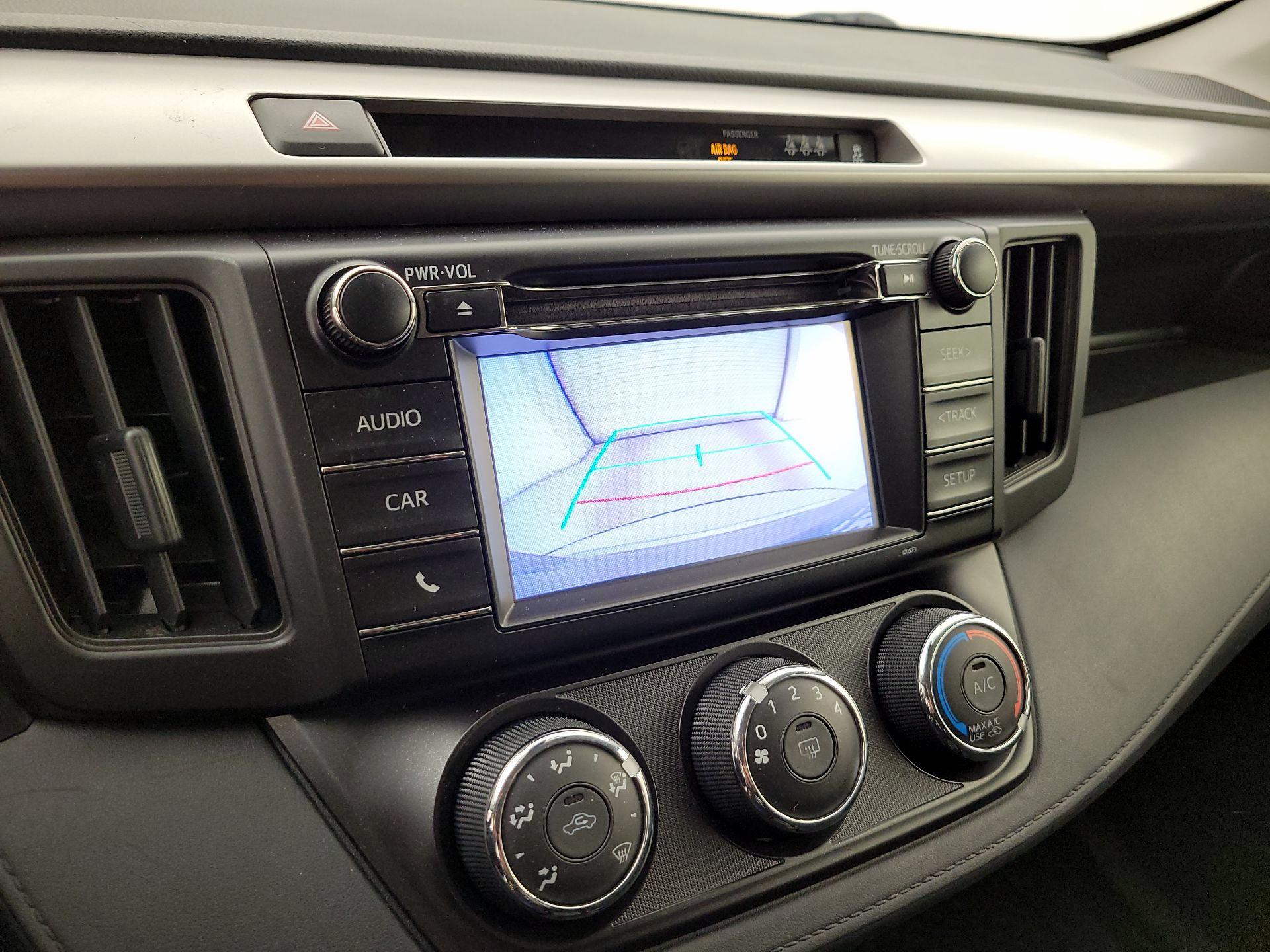 Thumbnail: 2018 Toyota RAV4 - 14