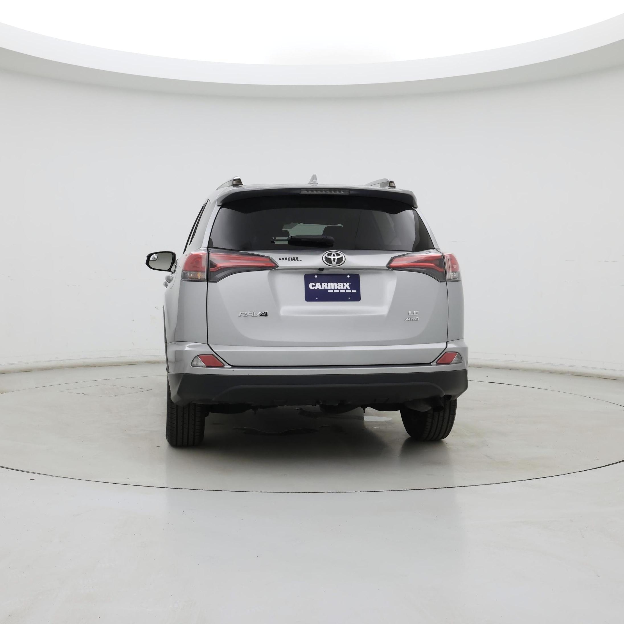 Thumbnail: 2018 Toyota RAV4 - 6