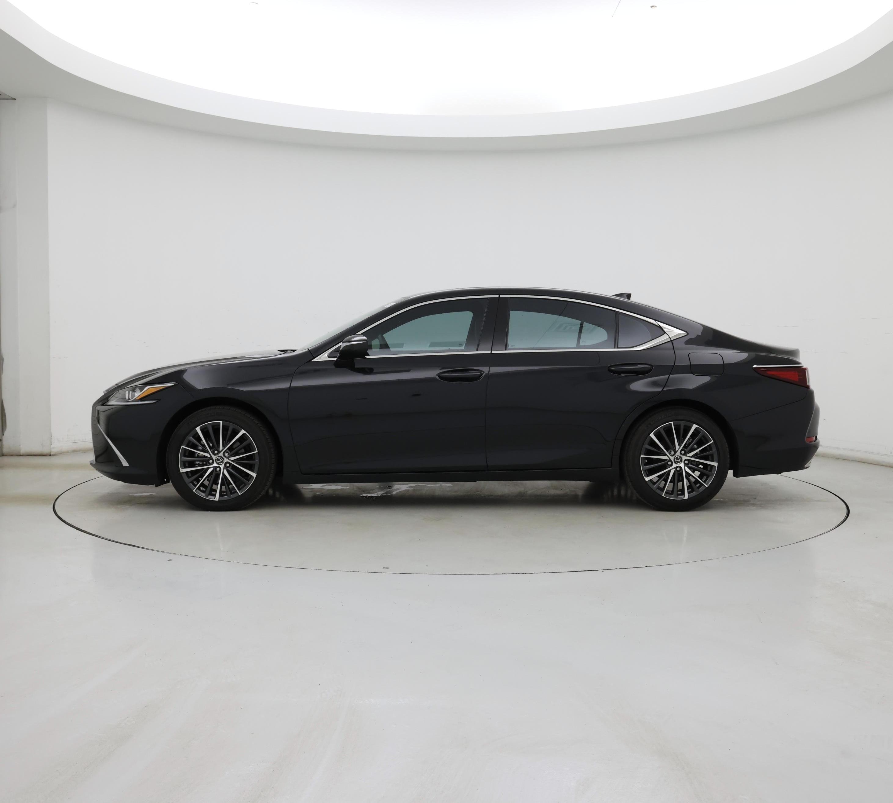 Thumbnail: 2024 Lexus ES - 3