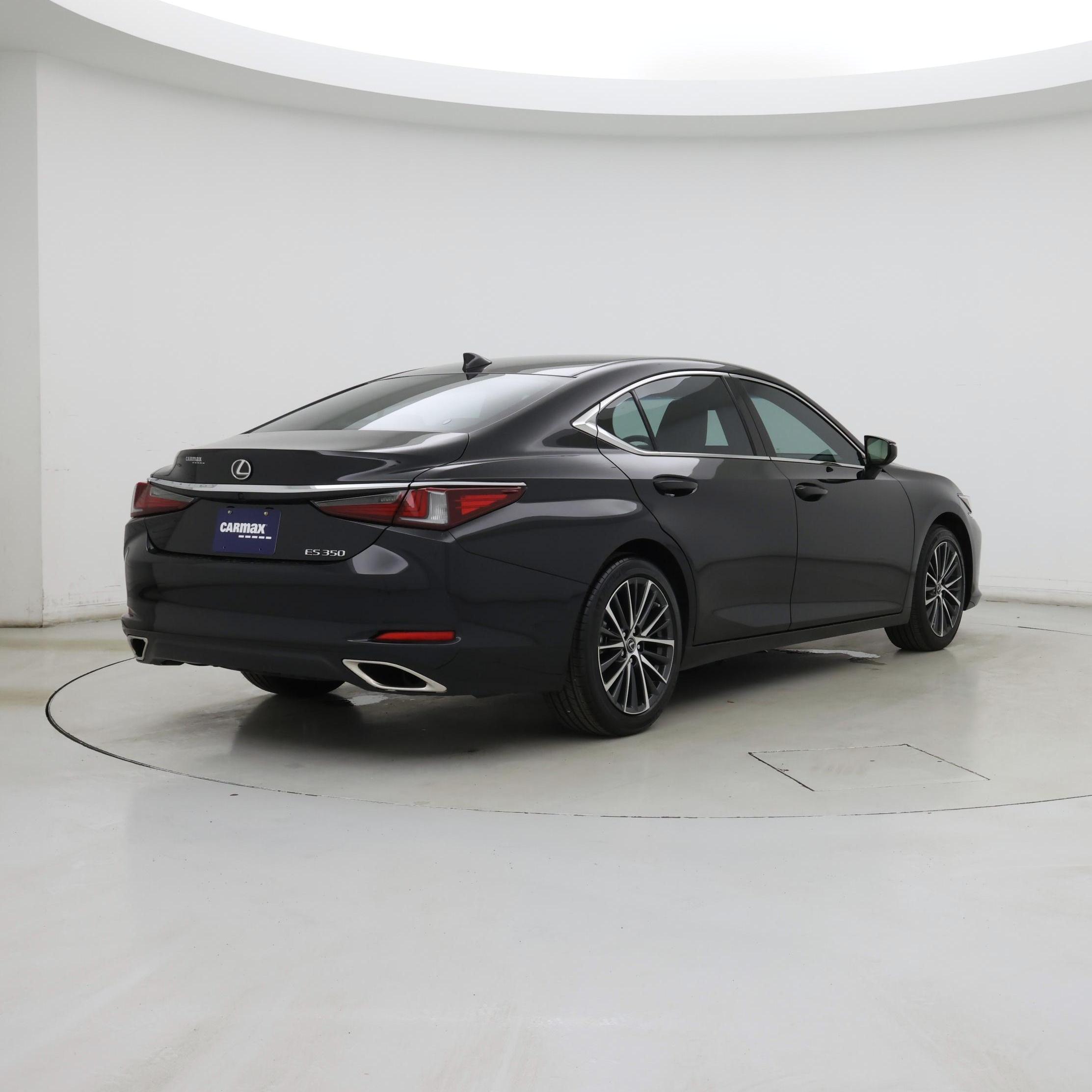 Thumbnail: 2024 Lexus ES - 8