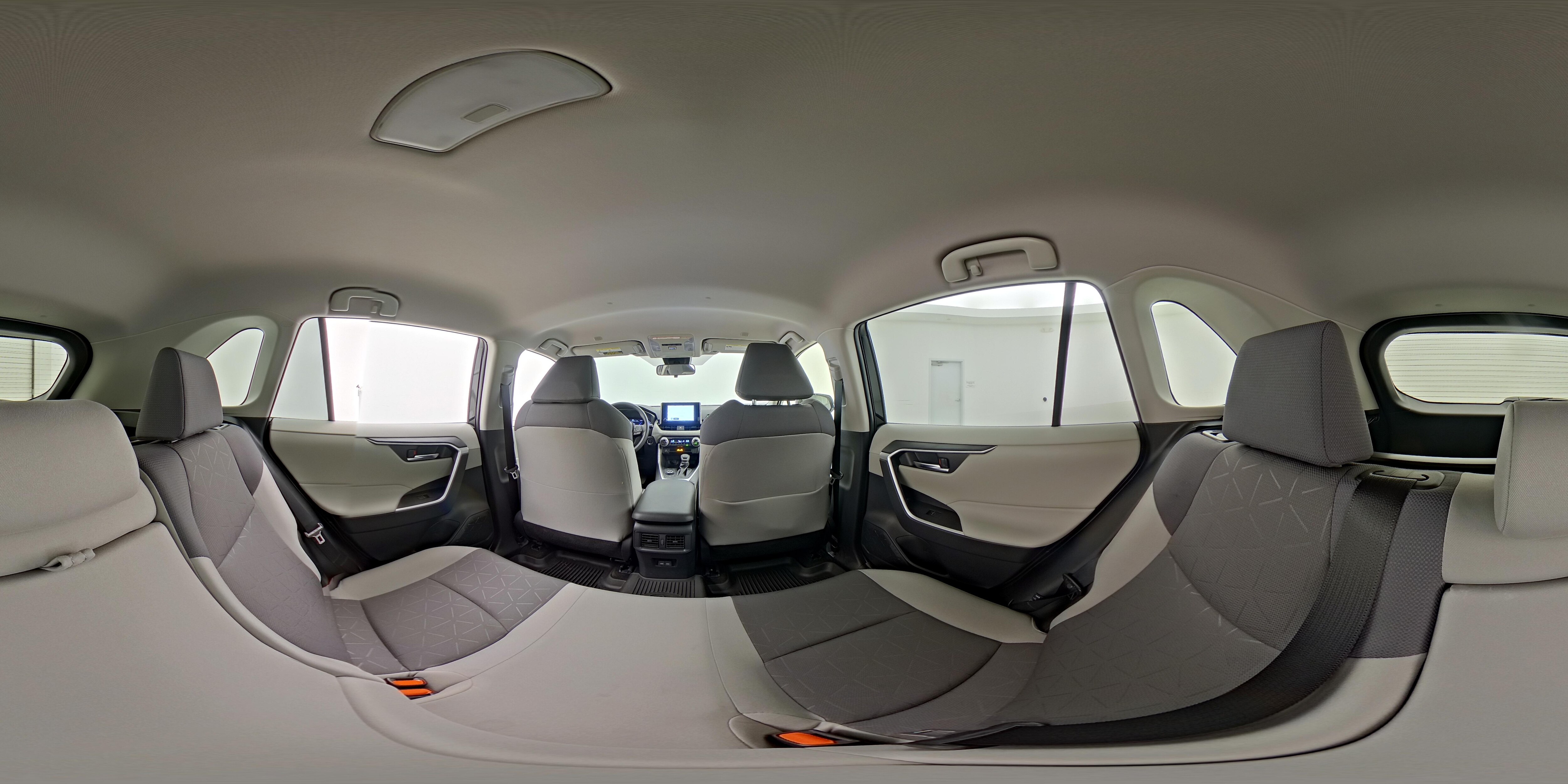 2025 Toyota RAV4 XLE - Photo 26