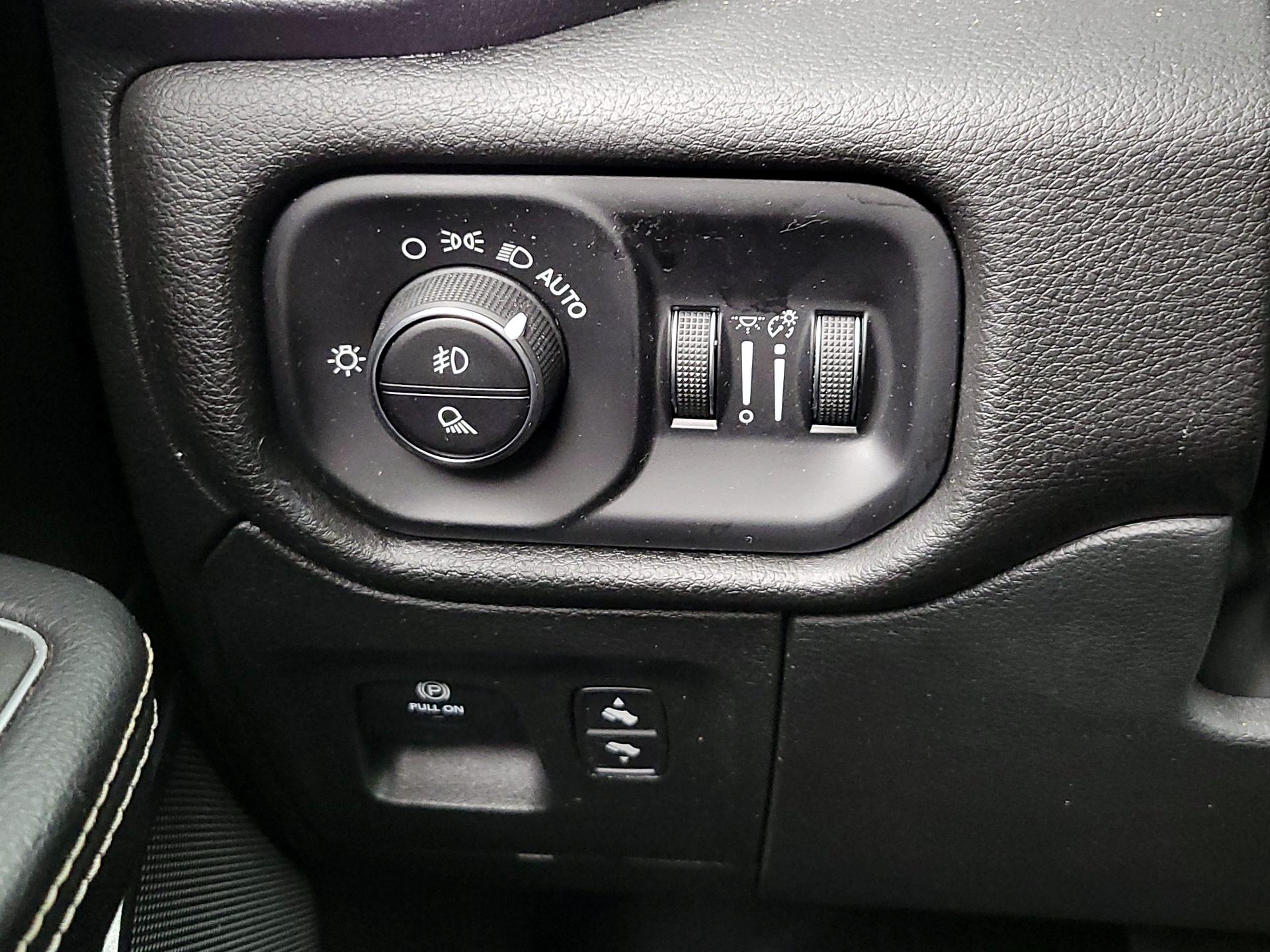 Thumbnail: 2023 RAM 1500 - 13