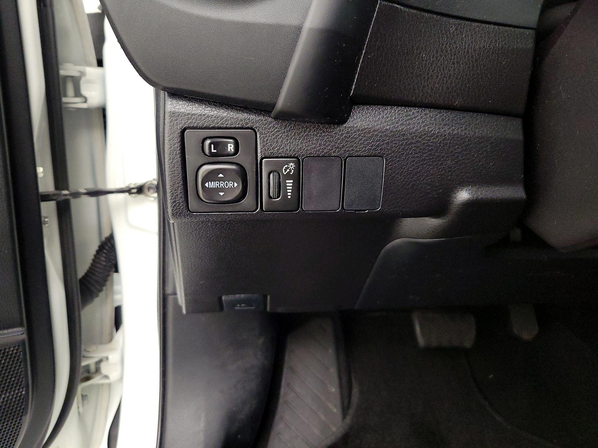 Thumbnail: 2018 Toyota Corolla - 13