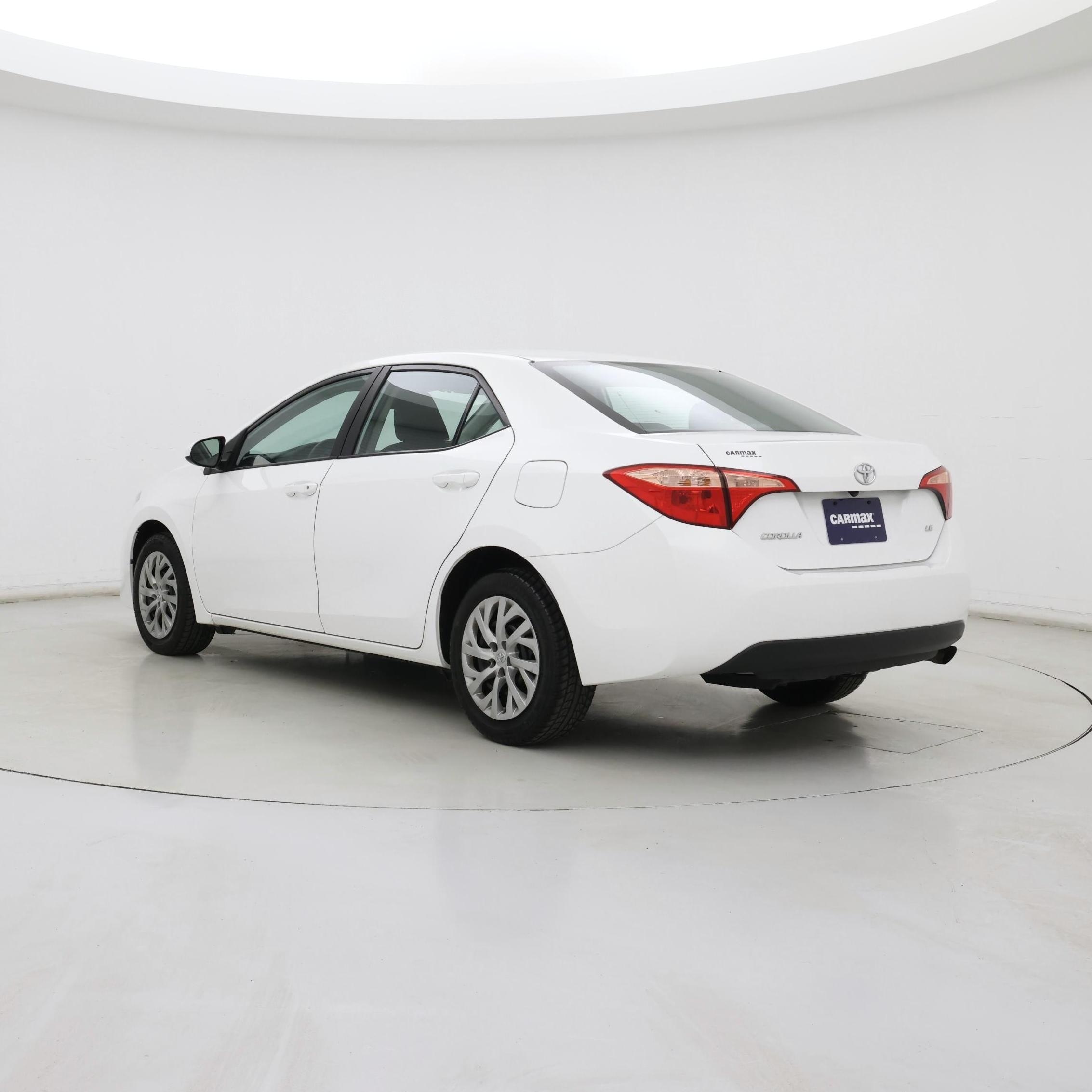 Thumbnail: 2018 Toyota Corolla - 2