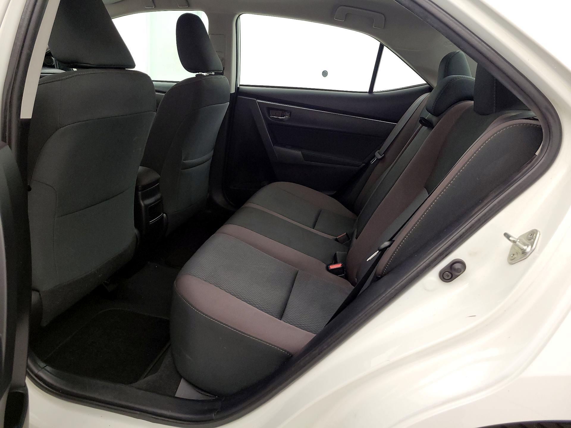 Thumbnail: 2018 Toyota Corolla - 19