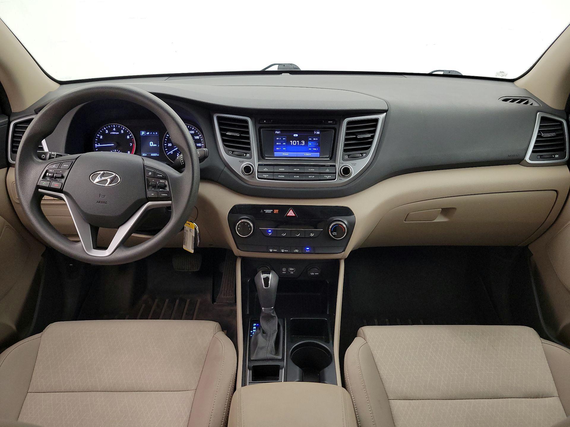 Thumbnail: 2017 Hyundai Tucson - 9