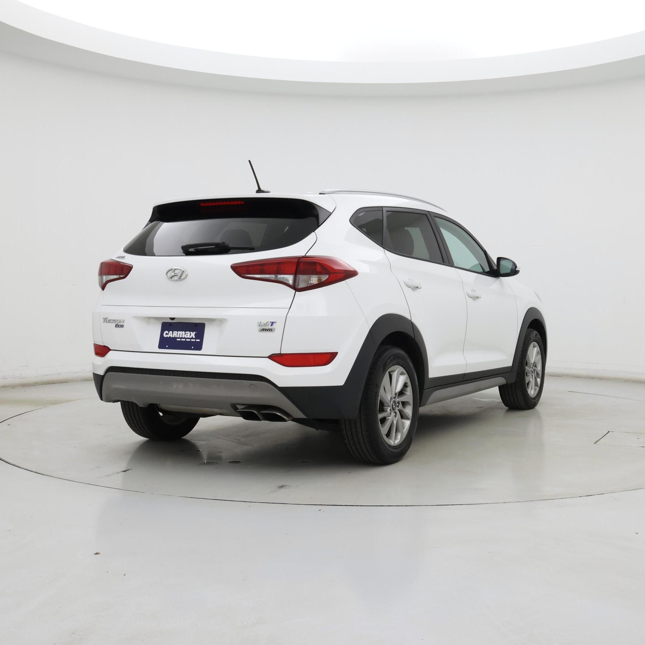 Thumbnail: 2017 Hyundai Tucson - 8
