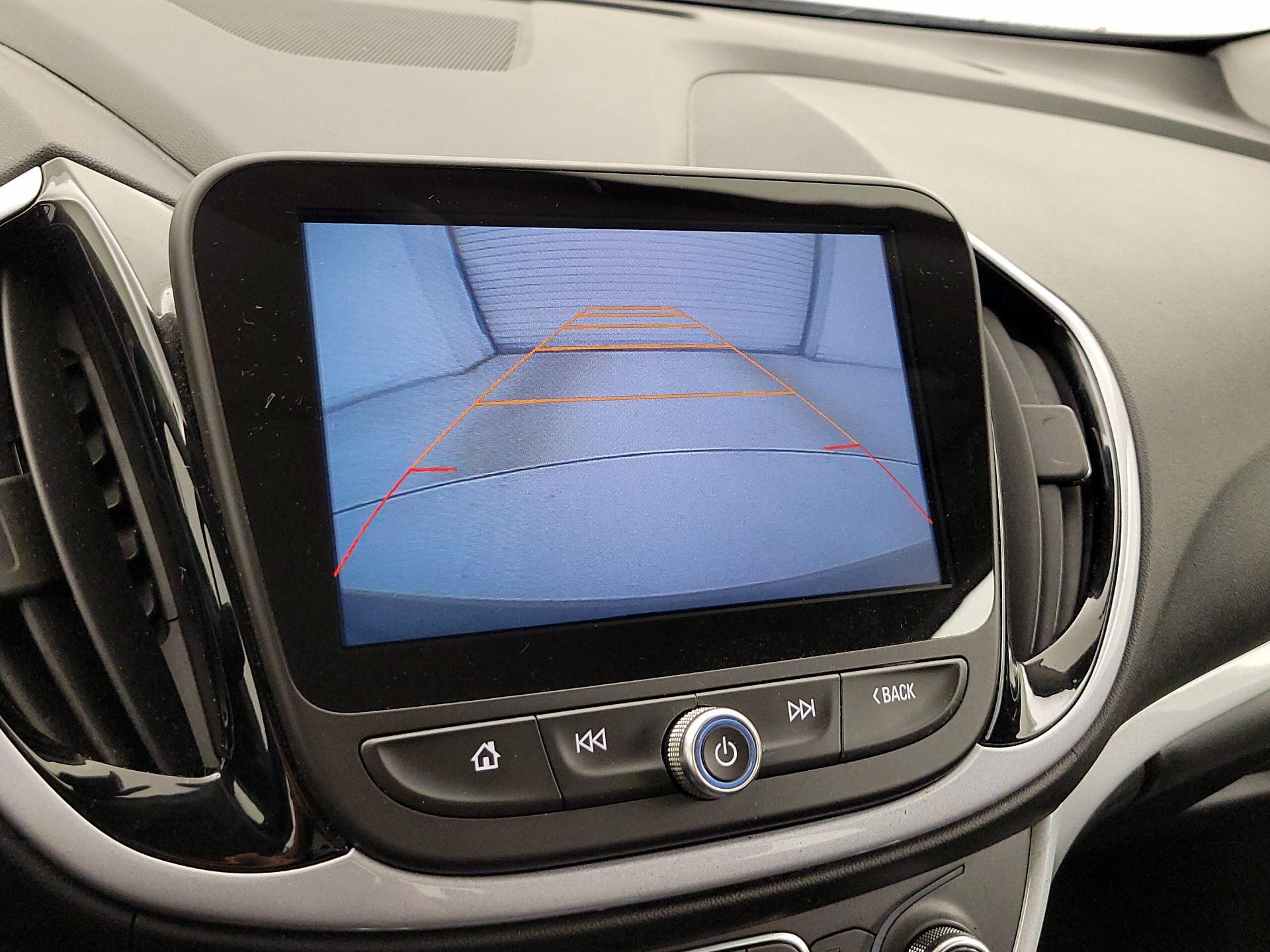 Thumbnail: 2017 Chevrolet Volt - 14