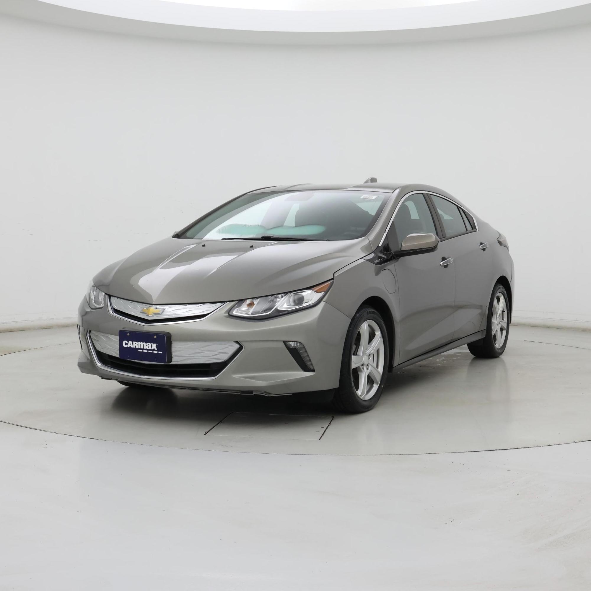 Thumbnail: 2017 Chevrolet Volt - 4