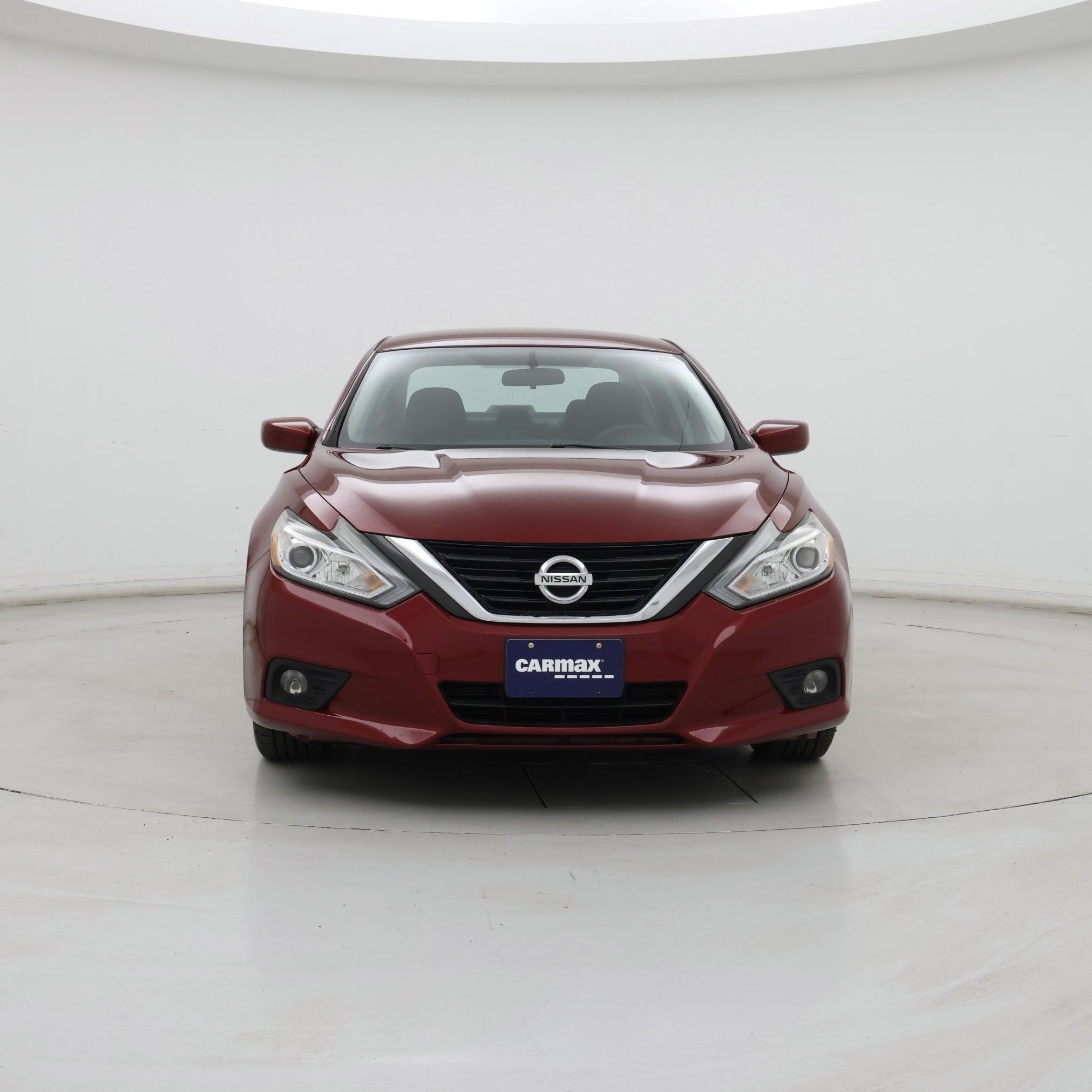 Thumbnail: 2017 Nissan Altima - 5