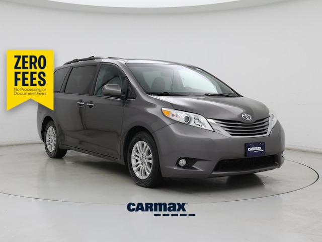 Gray 2017 Toyota Sienna XLE 7-Passenger Auto Access Seat FWD Minivan Front-Wheel Drive Automatic