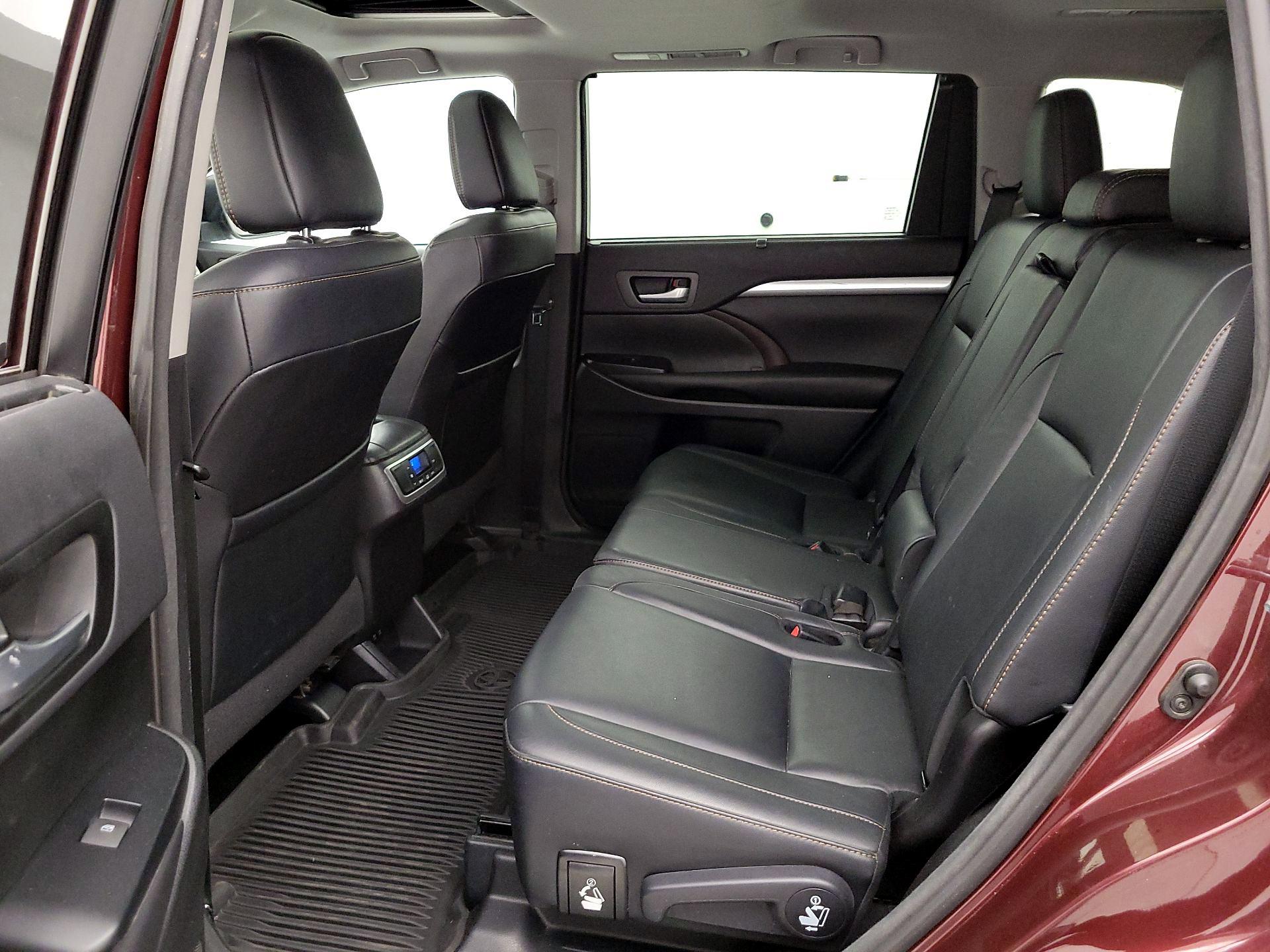 Thumbnail: 2017 Toyota Highlander - 20