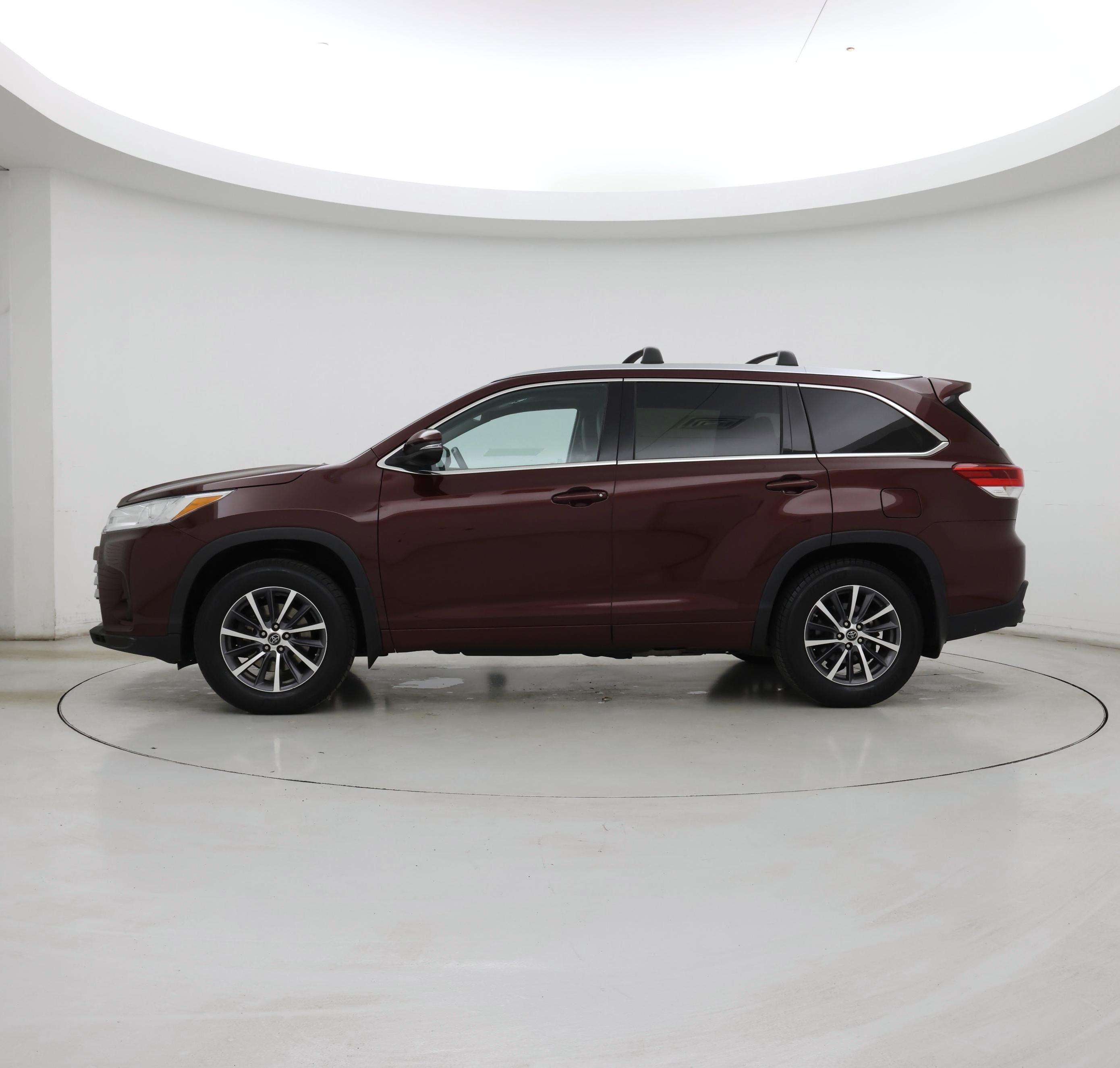 Thumbnail: 2017 Toyota Highlander - 3