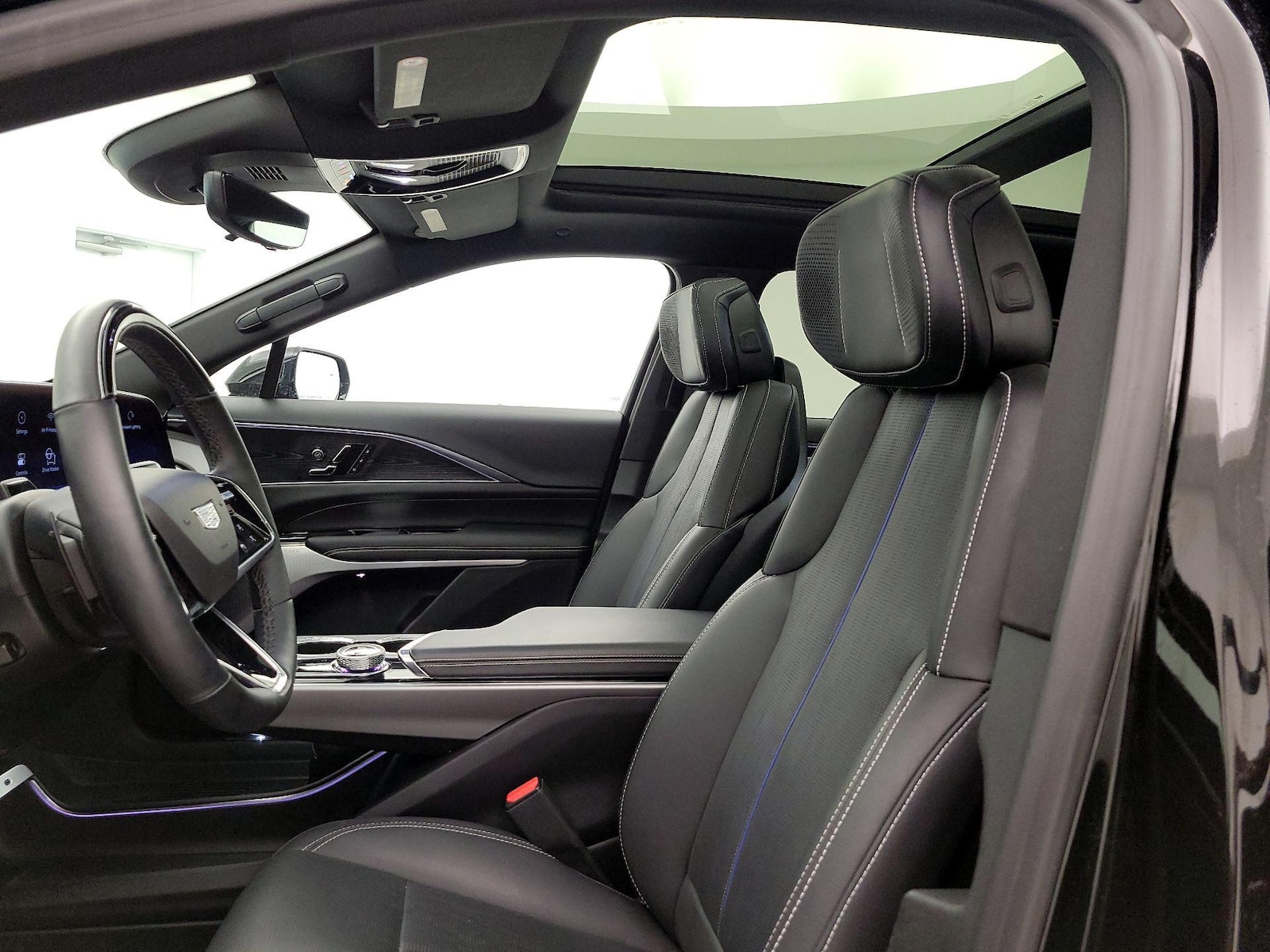 2024 Cadillac LYRIQ Luxury 3 - Photo 21