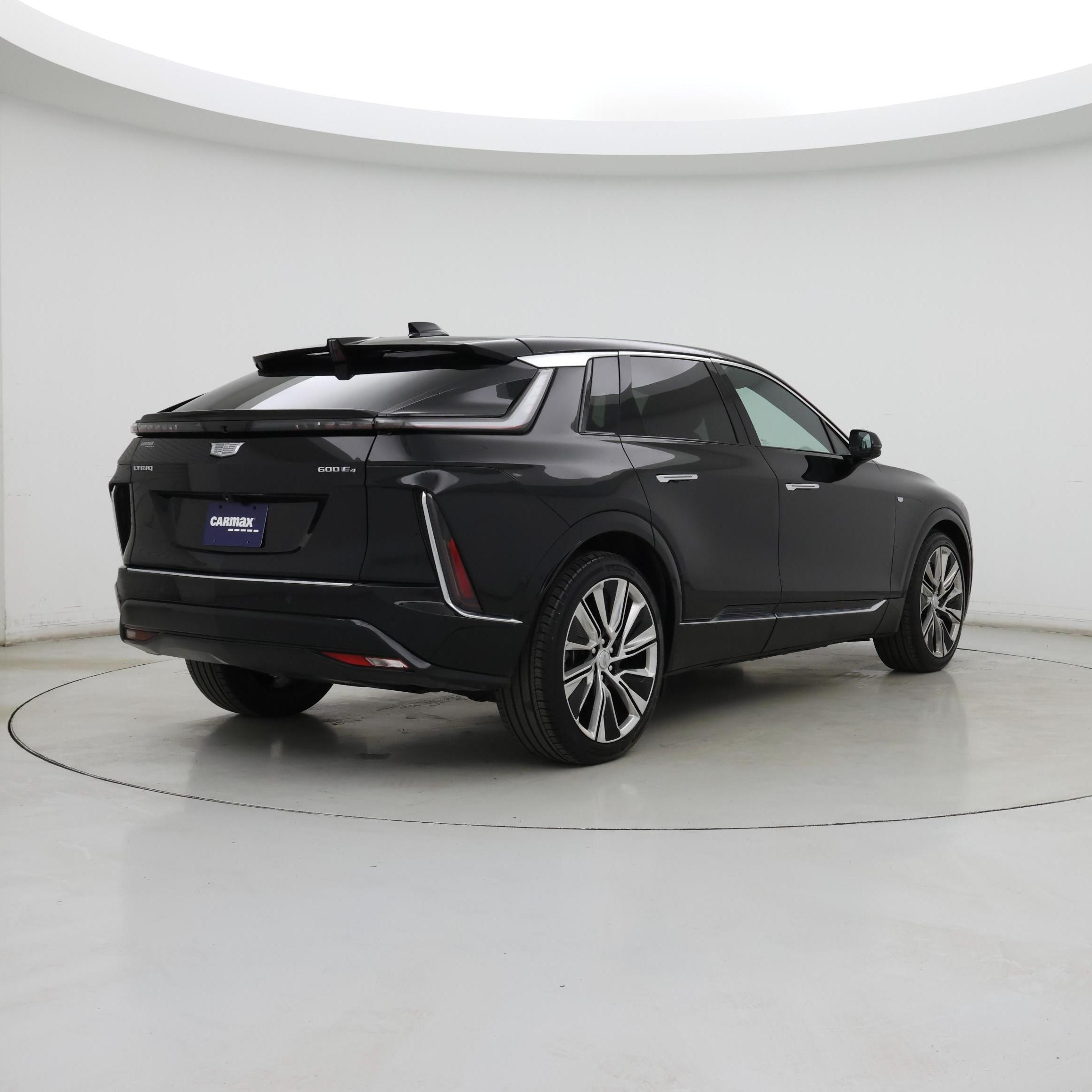 Thumbnail: 2024 Cadillac Lyriq - 8