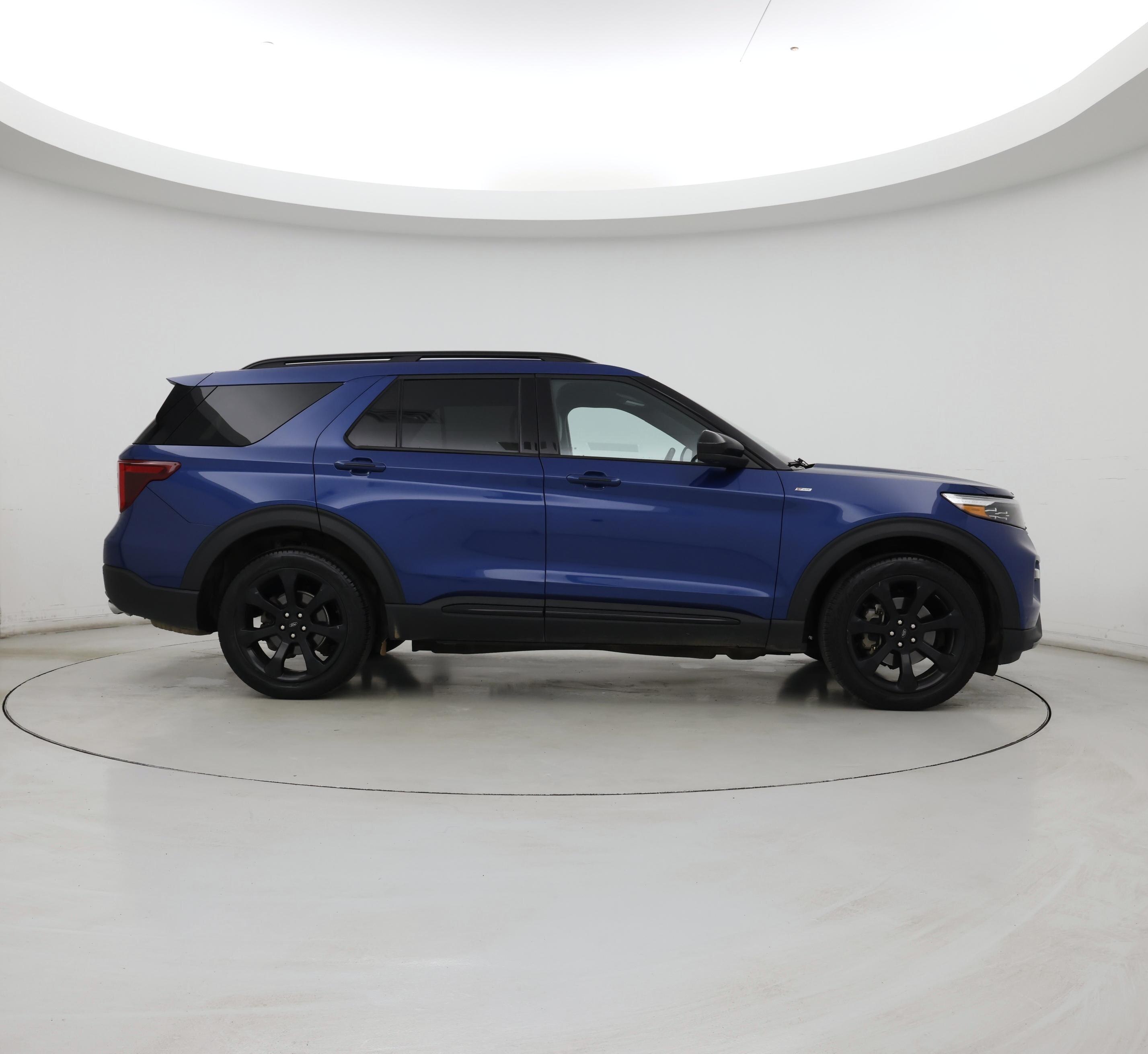 Thumbnail: 2023 Ford Explorer - 7