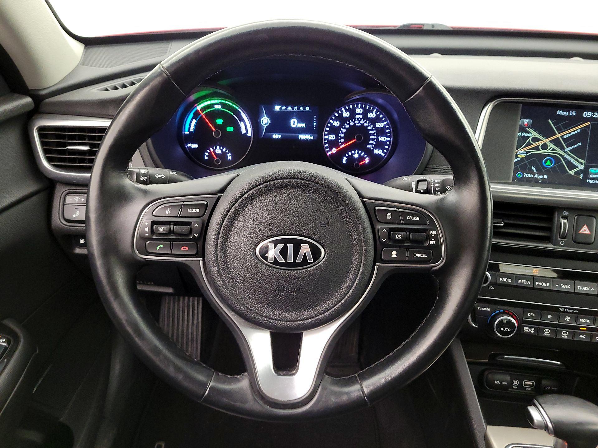 Thumbnail: 2017 Kia Optima - 10
