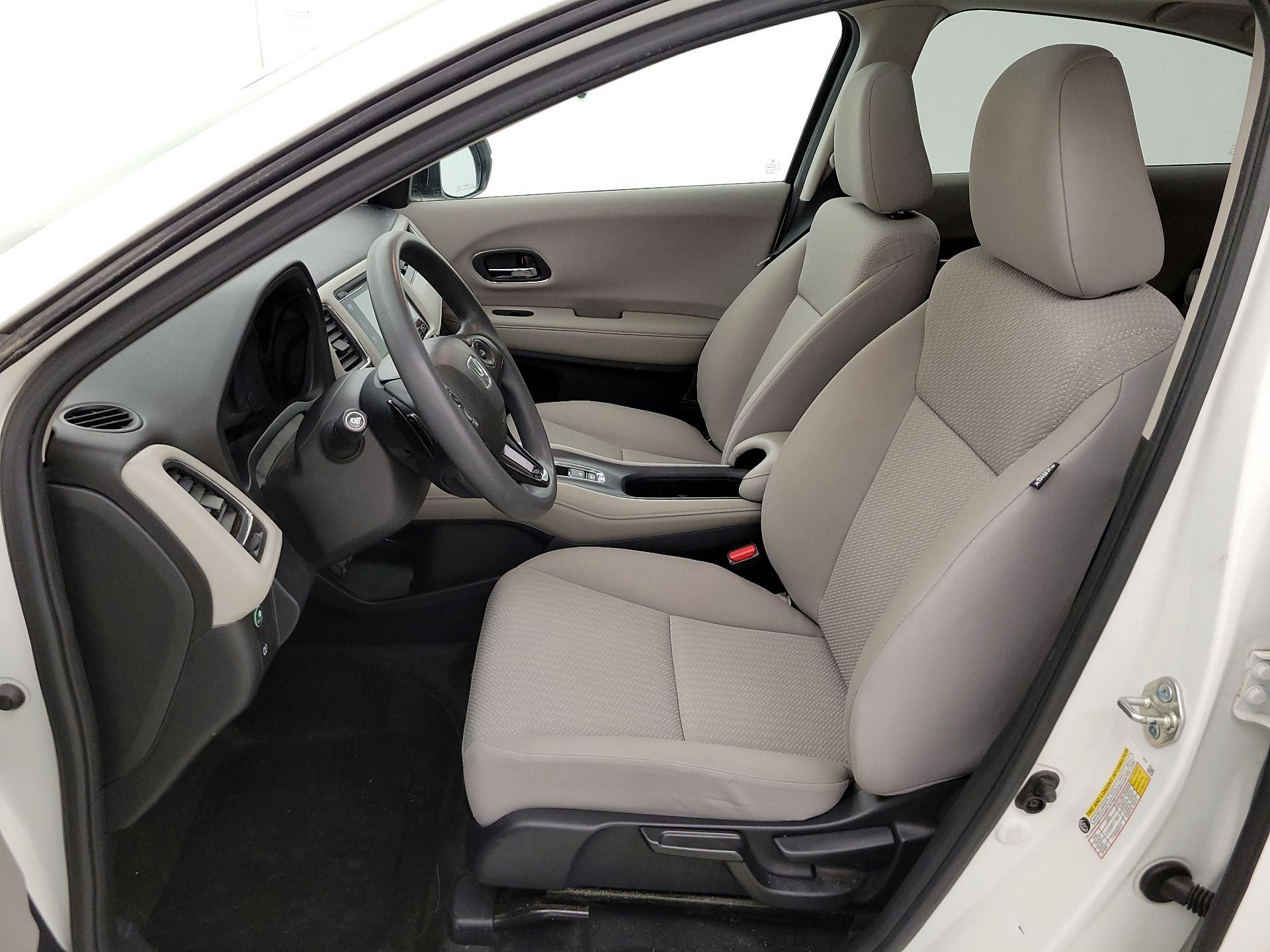 Thumbnail: 2018 Honda HR-V - 11