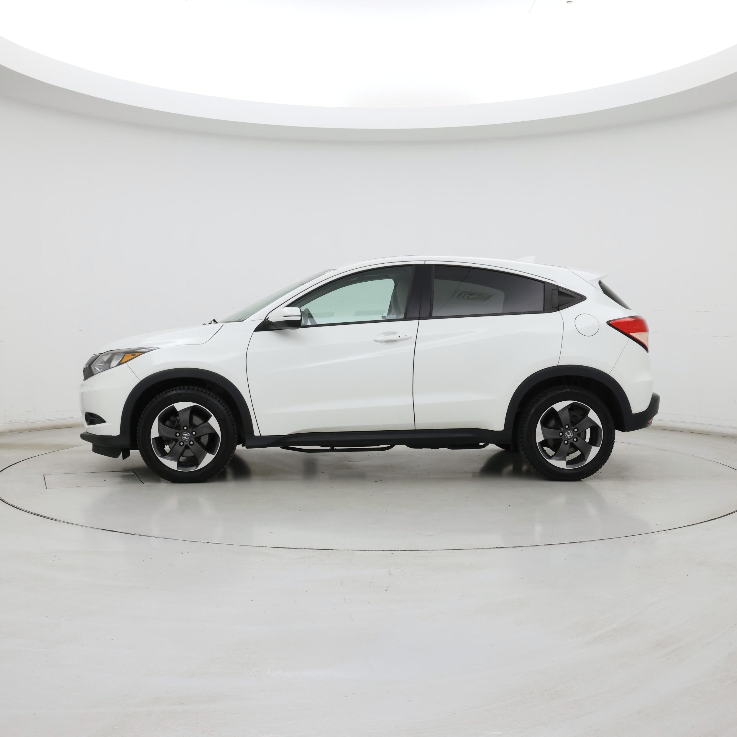 Thumbnail: 2018 Honda HR-V - 3