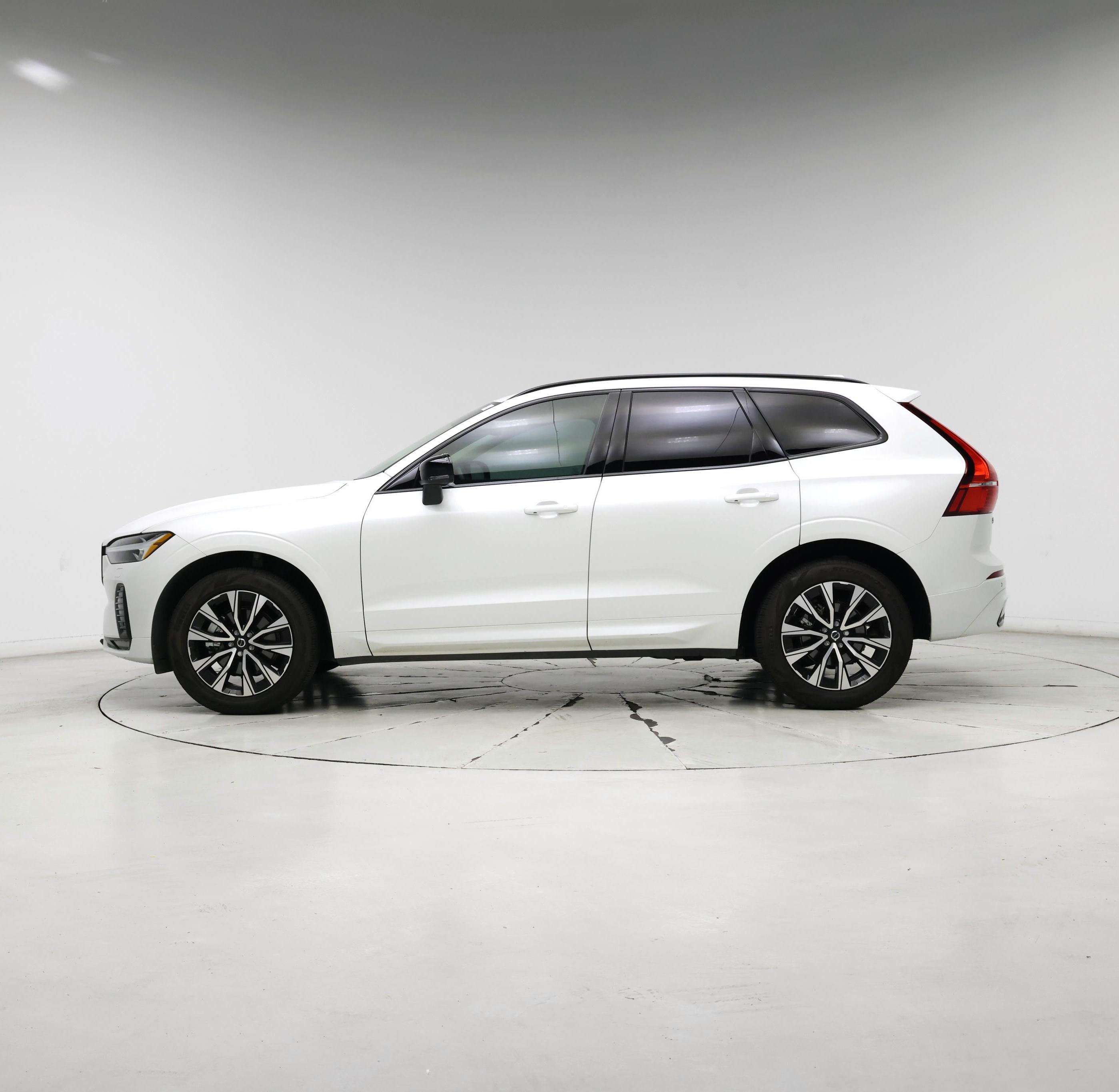 Thumbnail: 2024 Volvo XC60 - 3