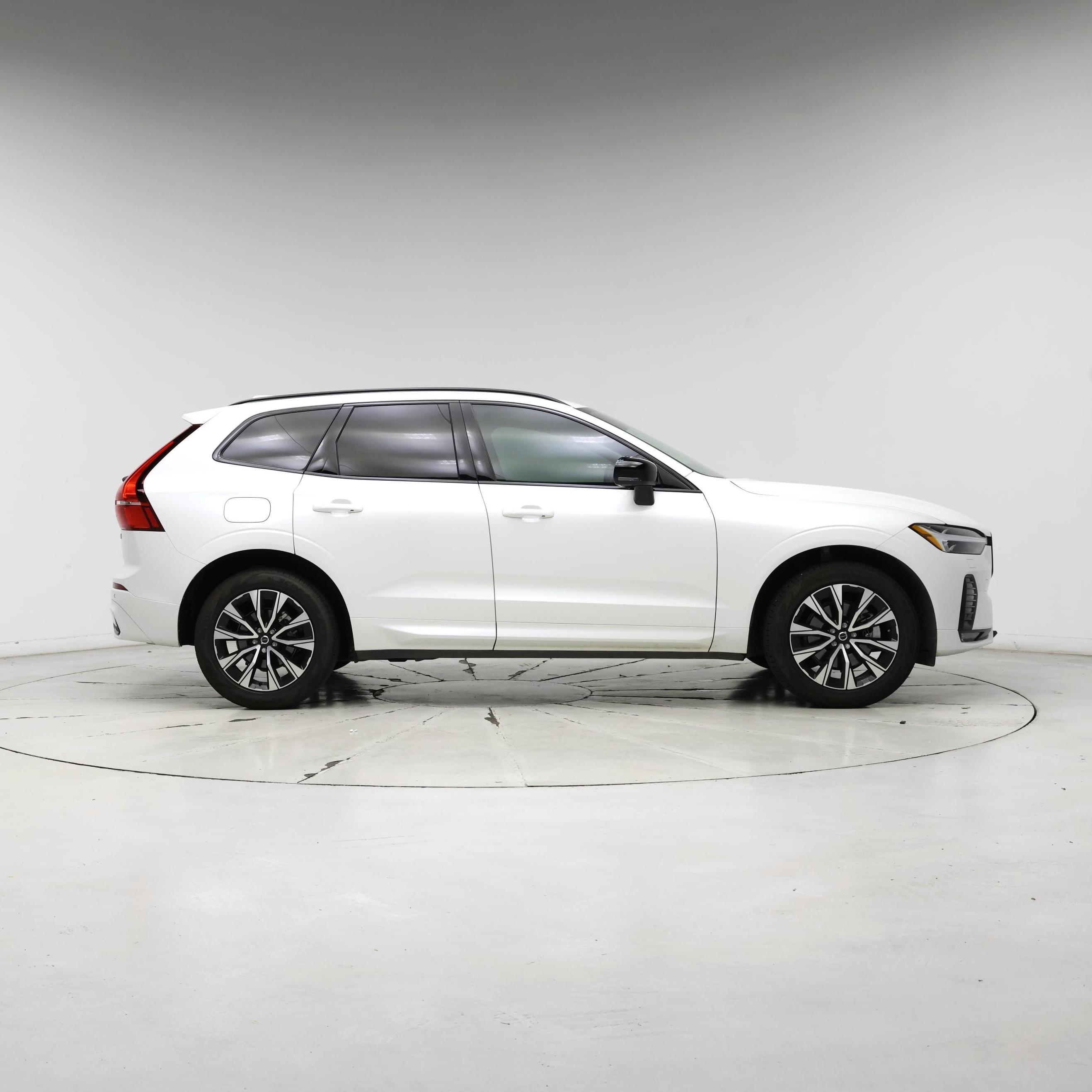 Thumbnail: 2024 Volvo XC60 - 7