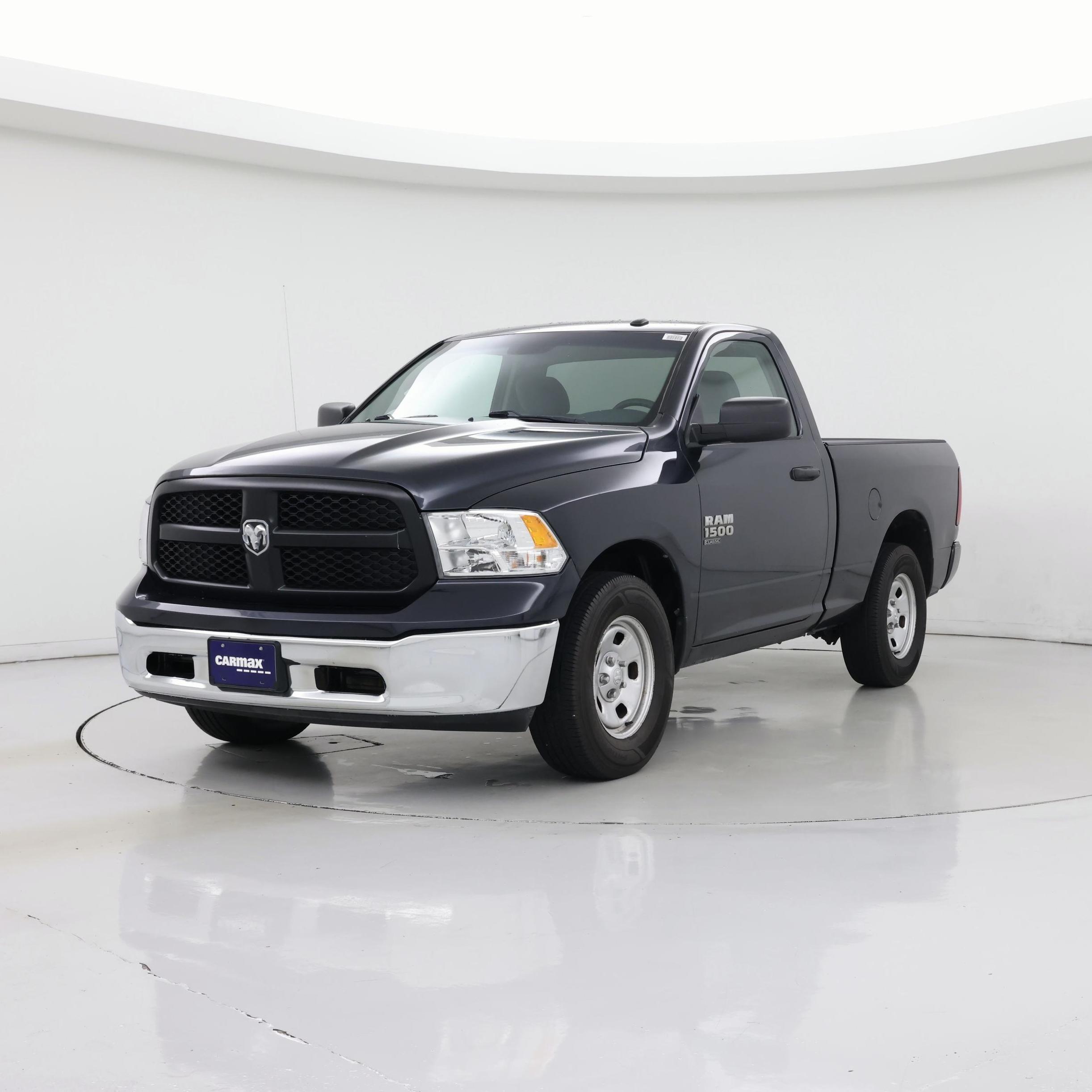 Thumbnail: 2020 RAM 1500 Classic - 4