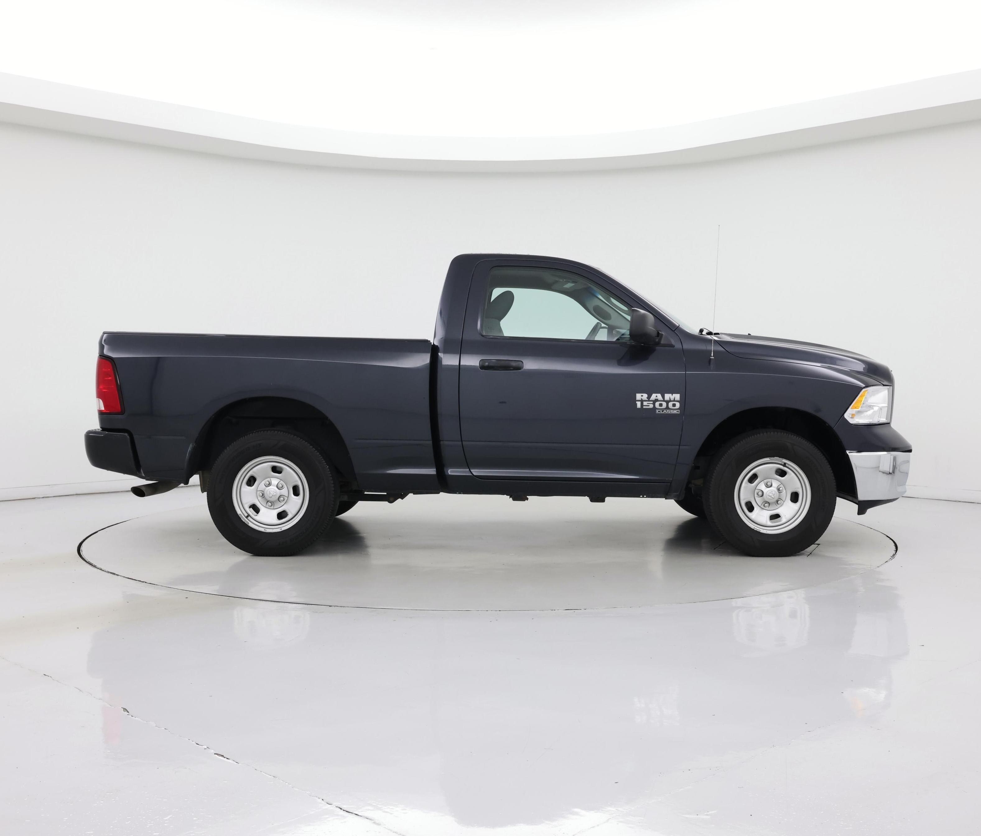 Thumbnail: 2020 RAM 1500 Classic - 7