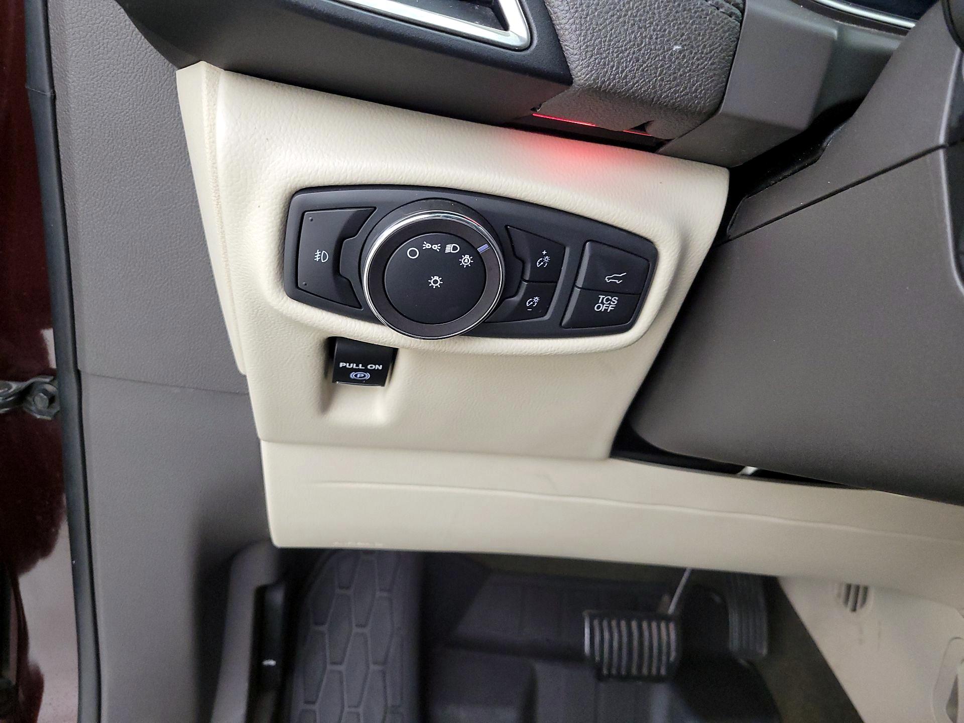 Thumbnail: 2019 Lincoln Nautilus - 13