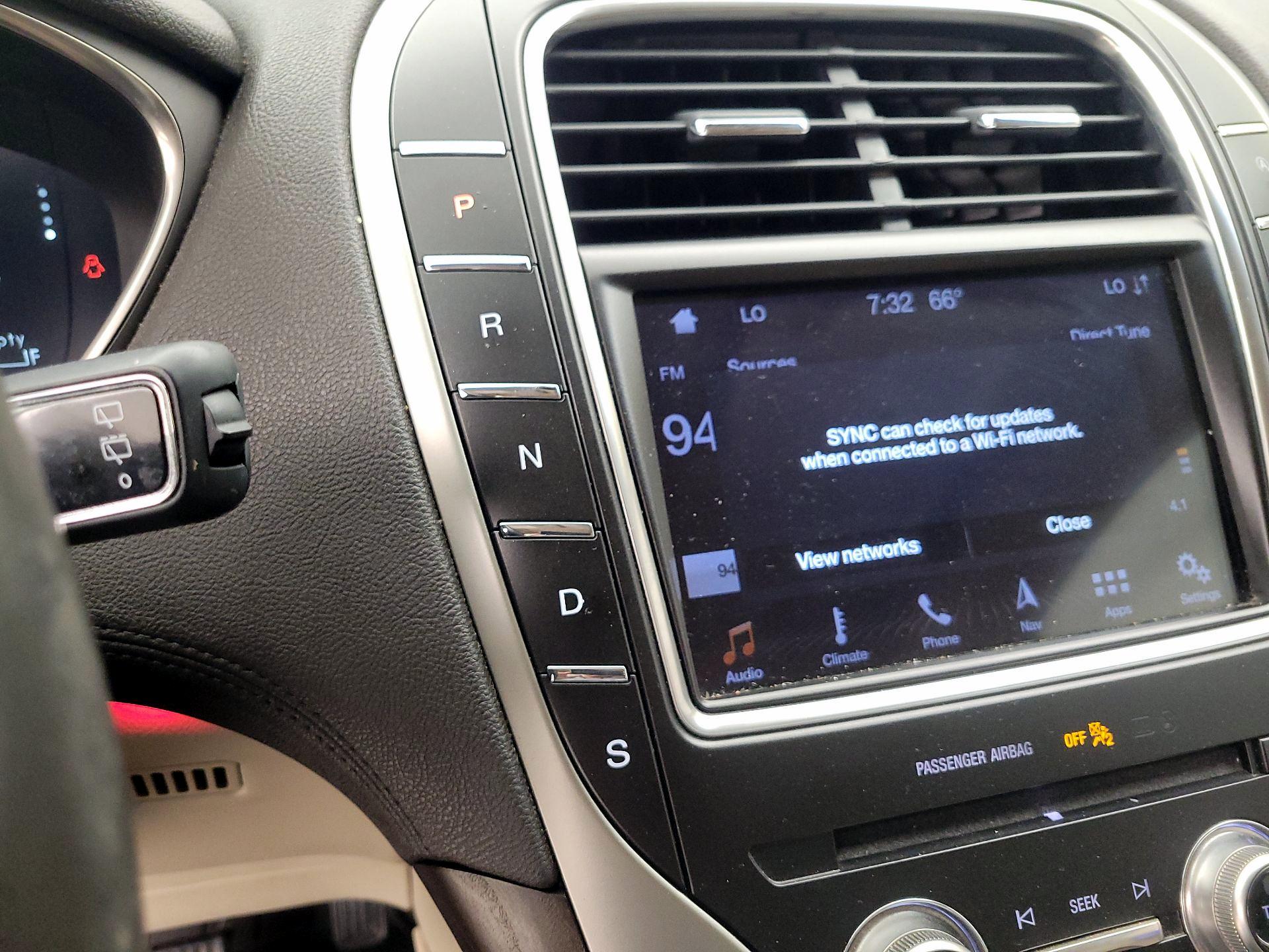 Thumbnail: 2019 Lincoln Nautilus - 18