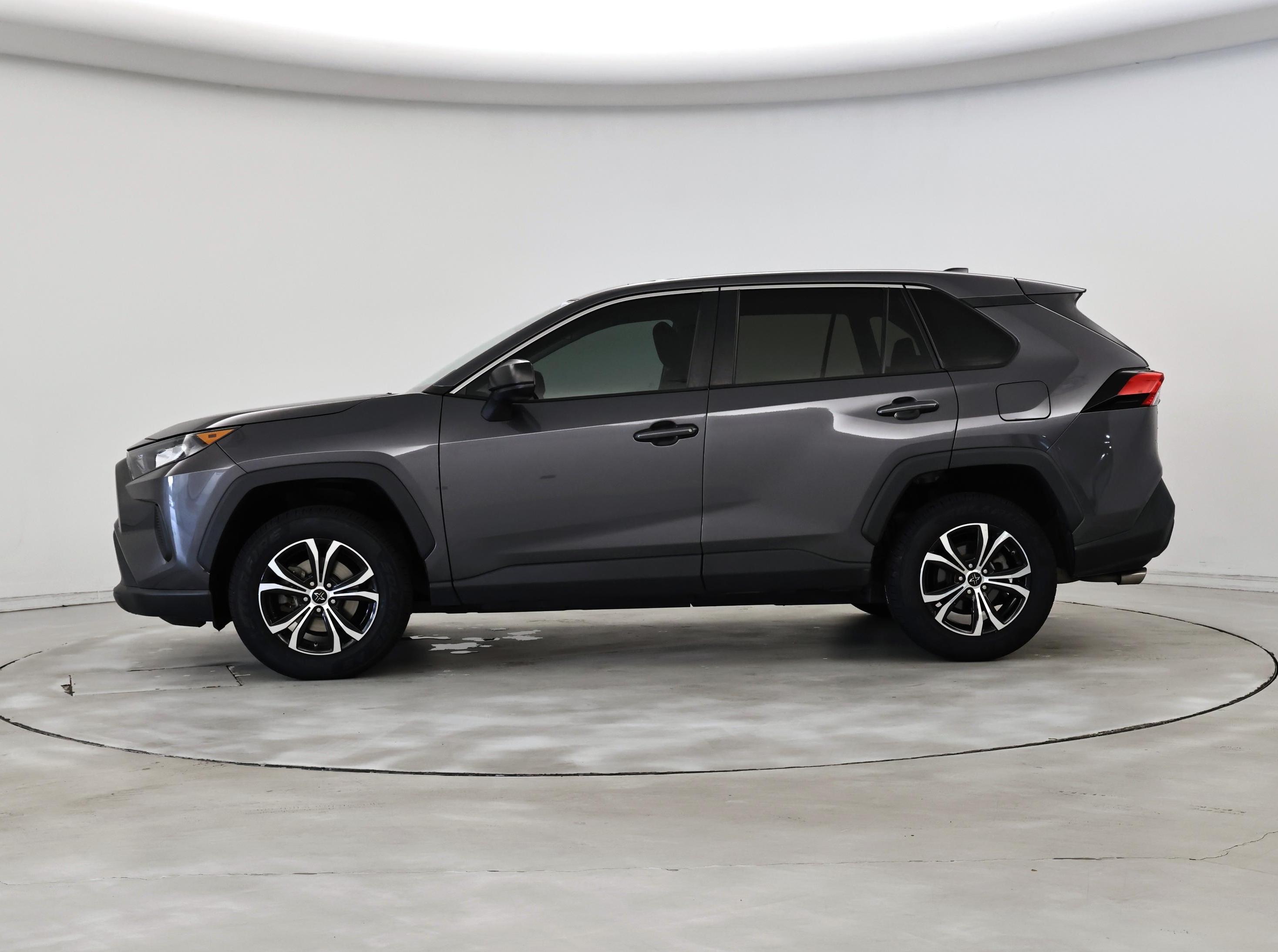 Thumbnail: 2022 Toyota RAV4 - 3
